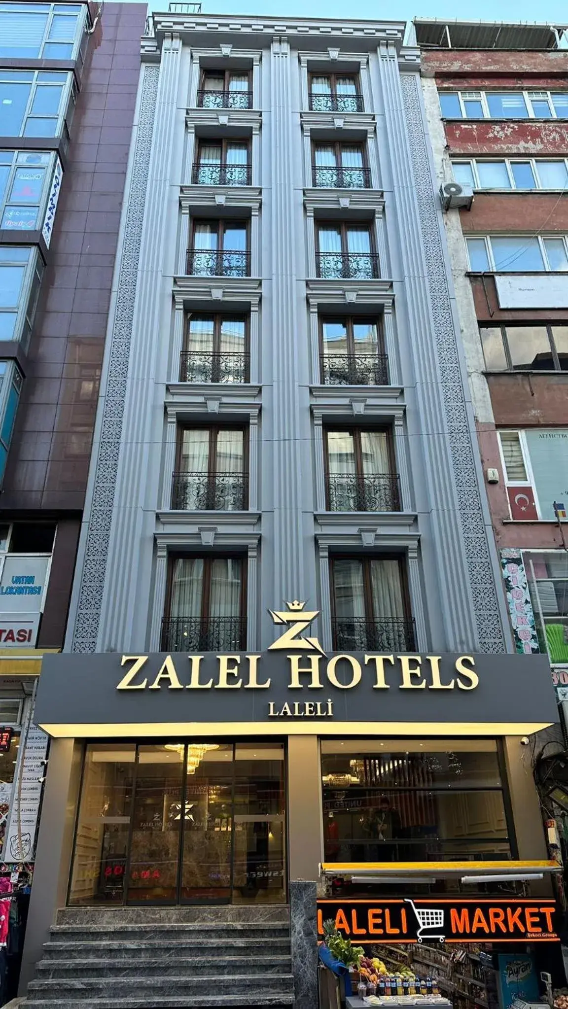 Property Building in zalel hotels laleli