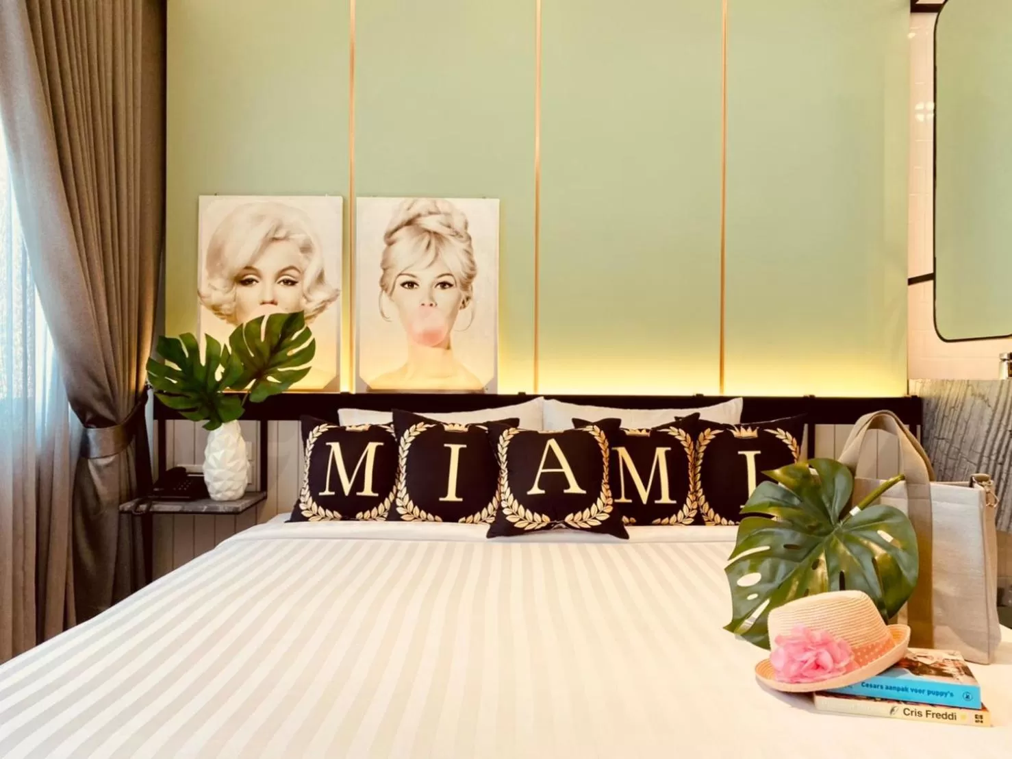 Deluxe Double or Twin Room in Miami Hotel Bangkok
