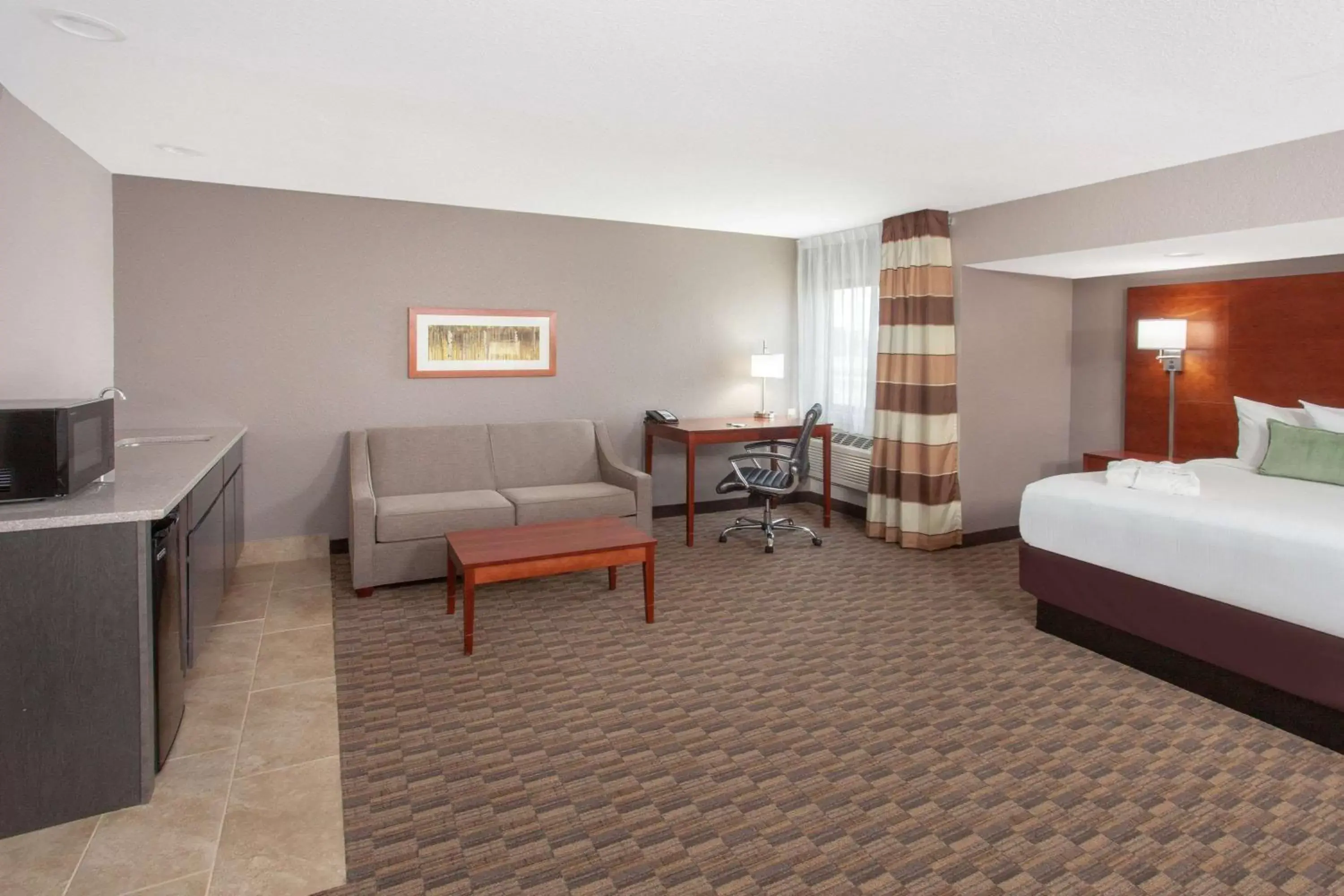 Photo of the whole room in Wyndham Garden Fort Wayne