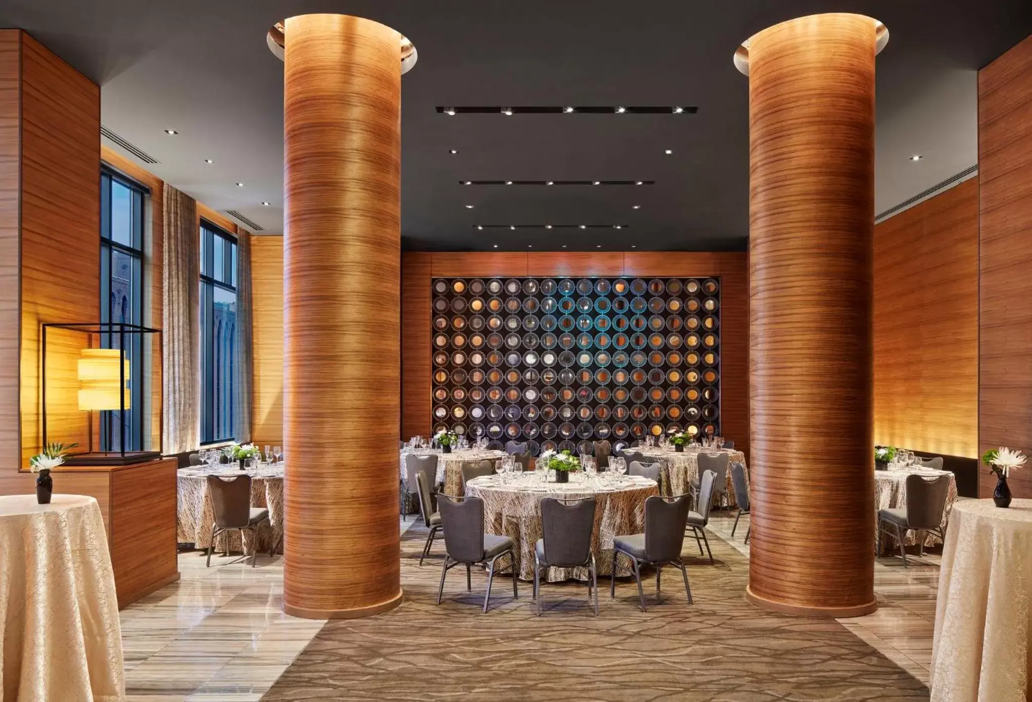 Meeting/conference room, Restaurant/Places to Eat in Loews Minneapolis Hotel