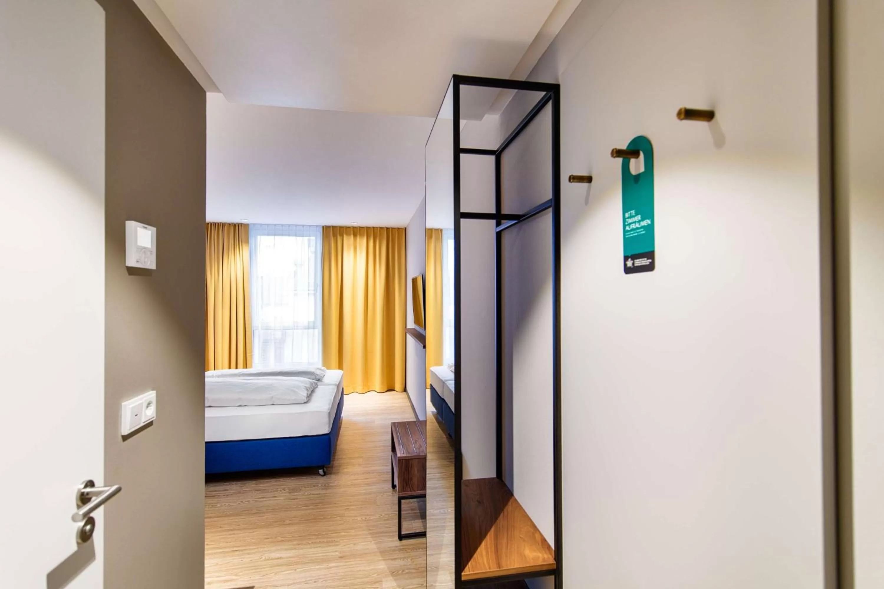 Bedroom, Bed in elaya hotel goeppingen