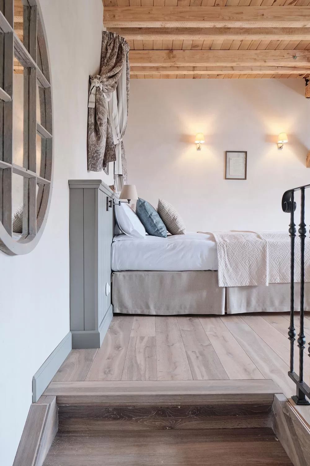 Photo of the whole room, Bed in Pałac Kamieniec