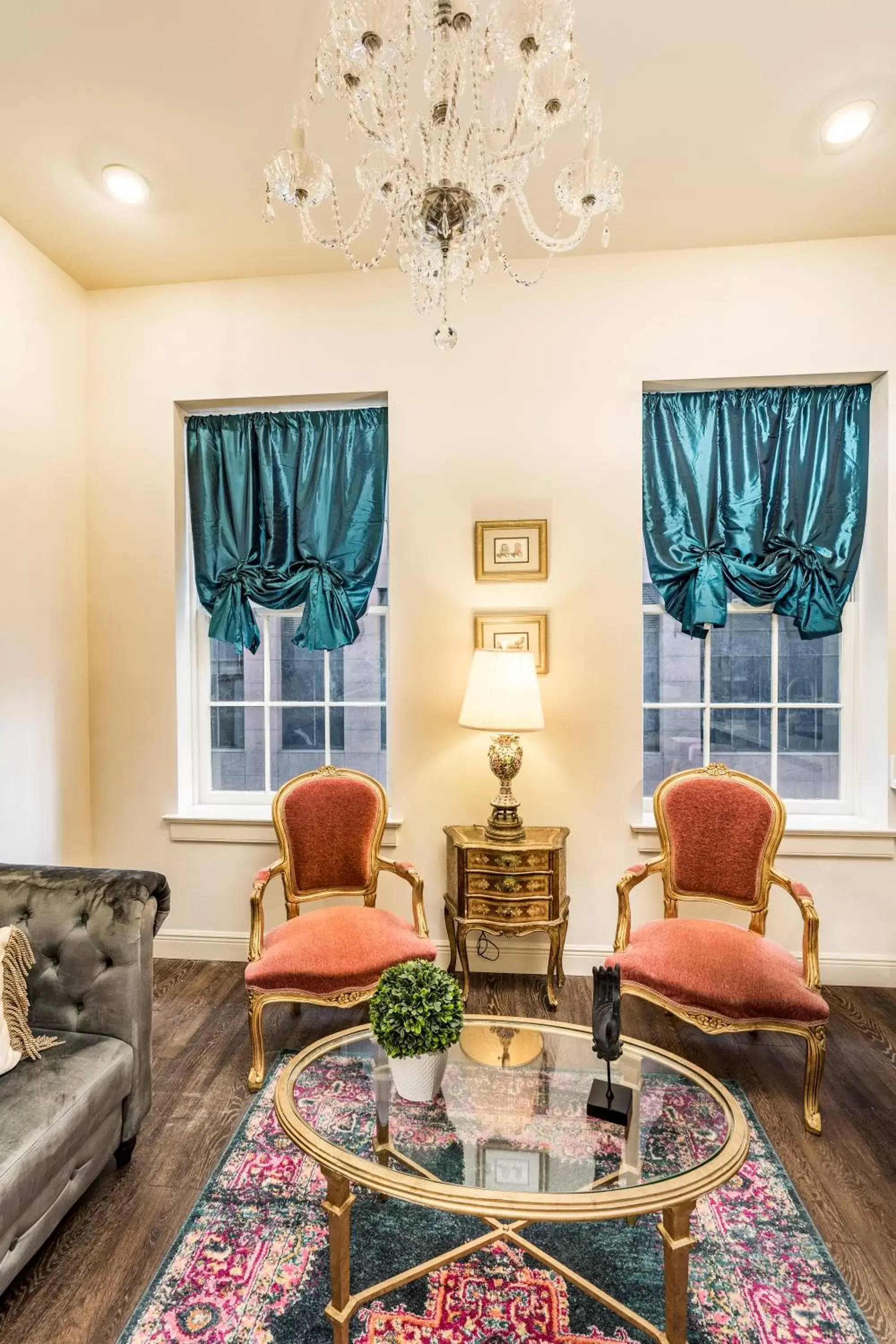 Living room, Seating Area in The Alexandre