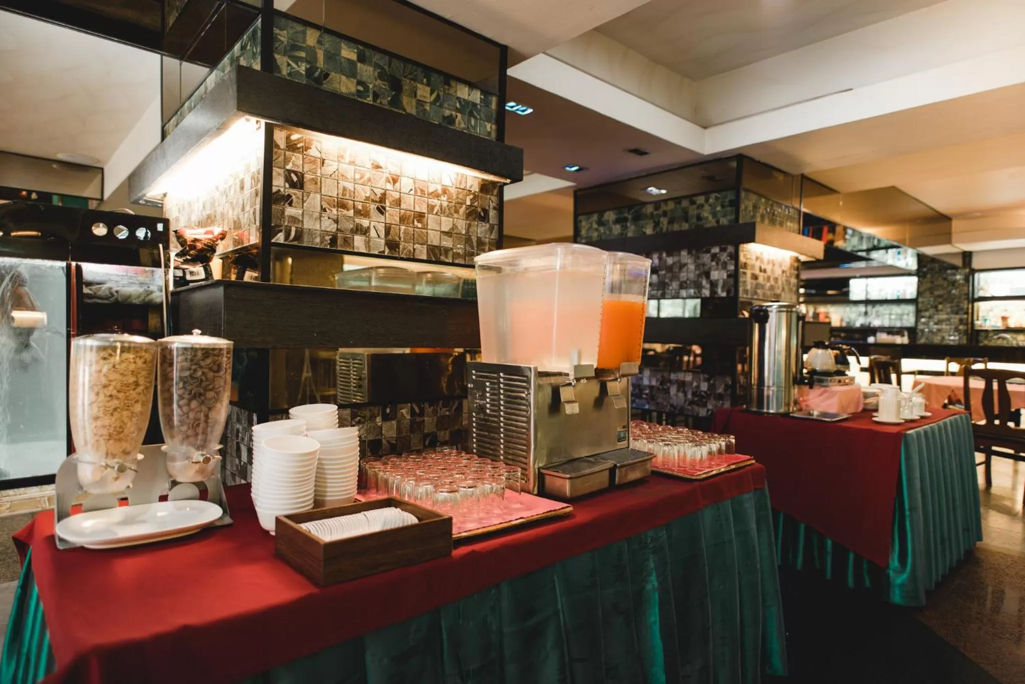 Restaurant/places to eat in Convenient Park Bangkok