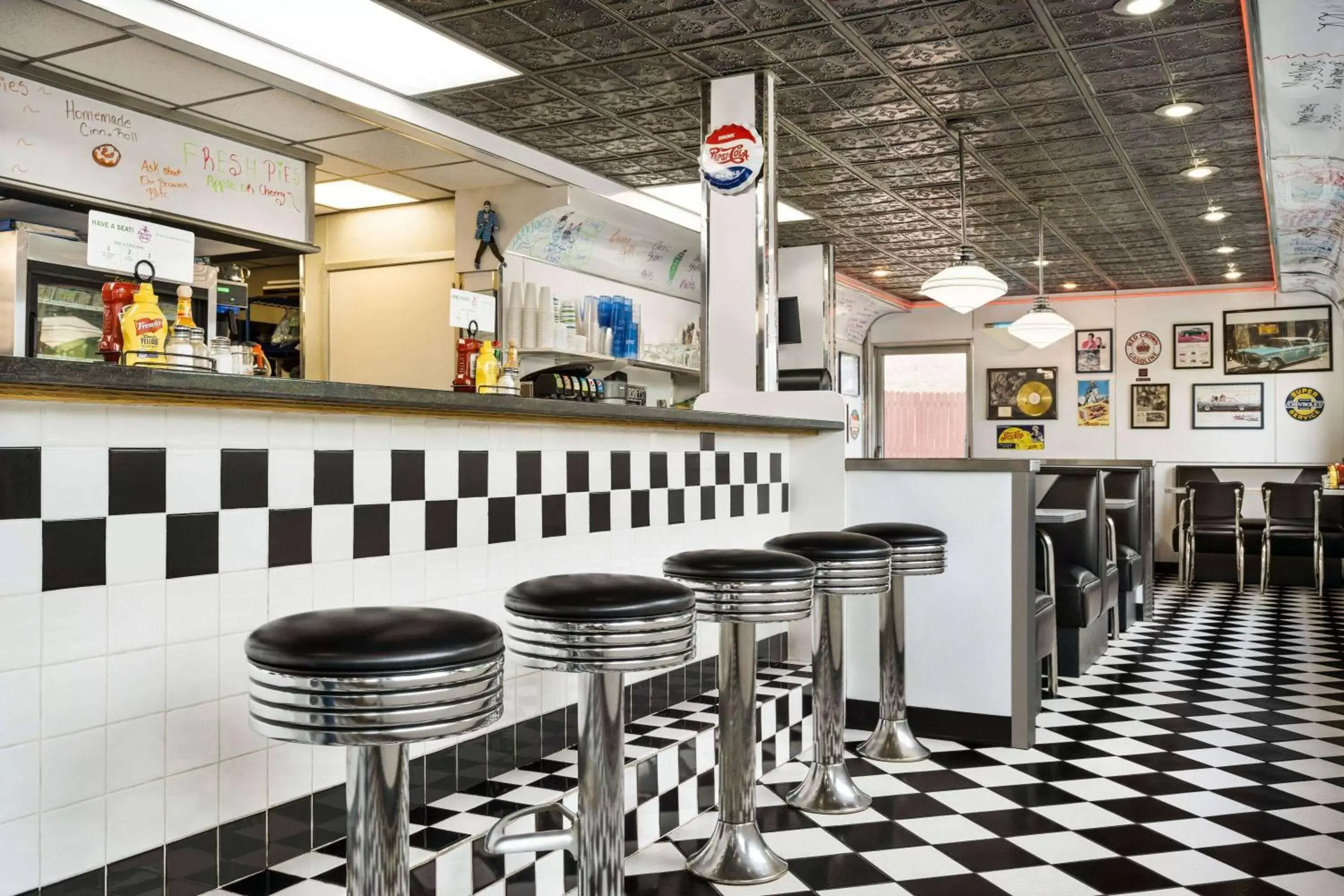 Restaurant/places to eat in Baymont by Wyndham Hearne Restaurant/places to eat in Baymont by Wyndham Hearne