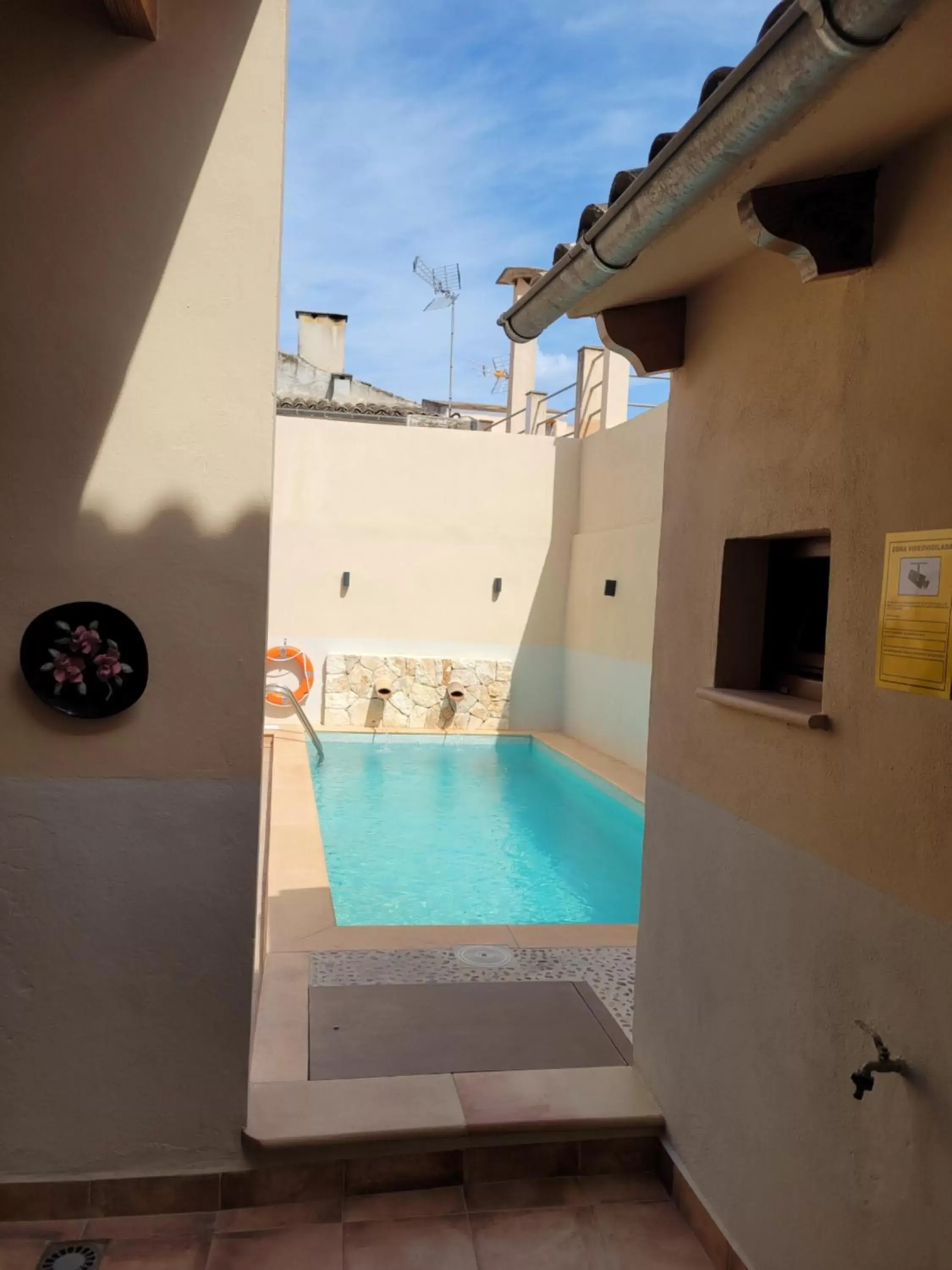 Patio, Swimming Pool in Casal de Petra - Rooms & Pool by My Rooms Hotels