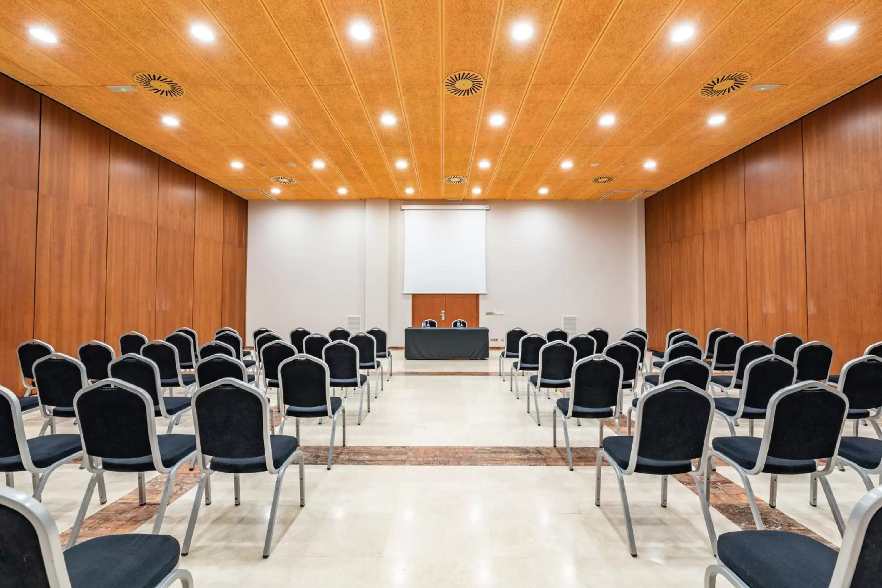 Meeting/conference room in Eurostars San Lazaro