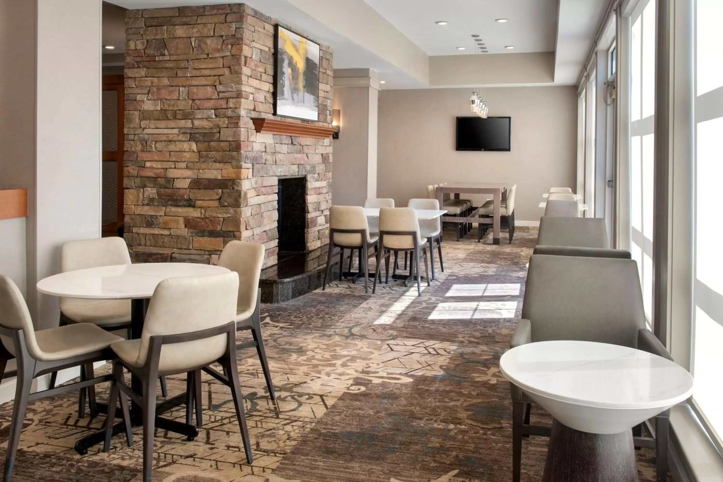 Lobby or reception, Lounge/Bar in Residence Inn Silver Spring