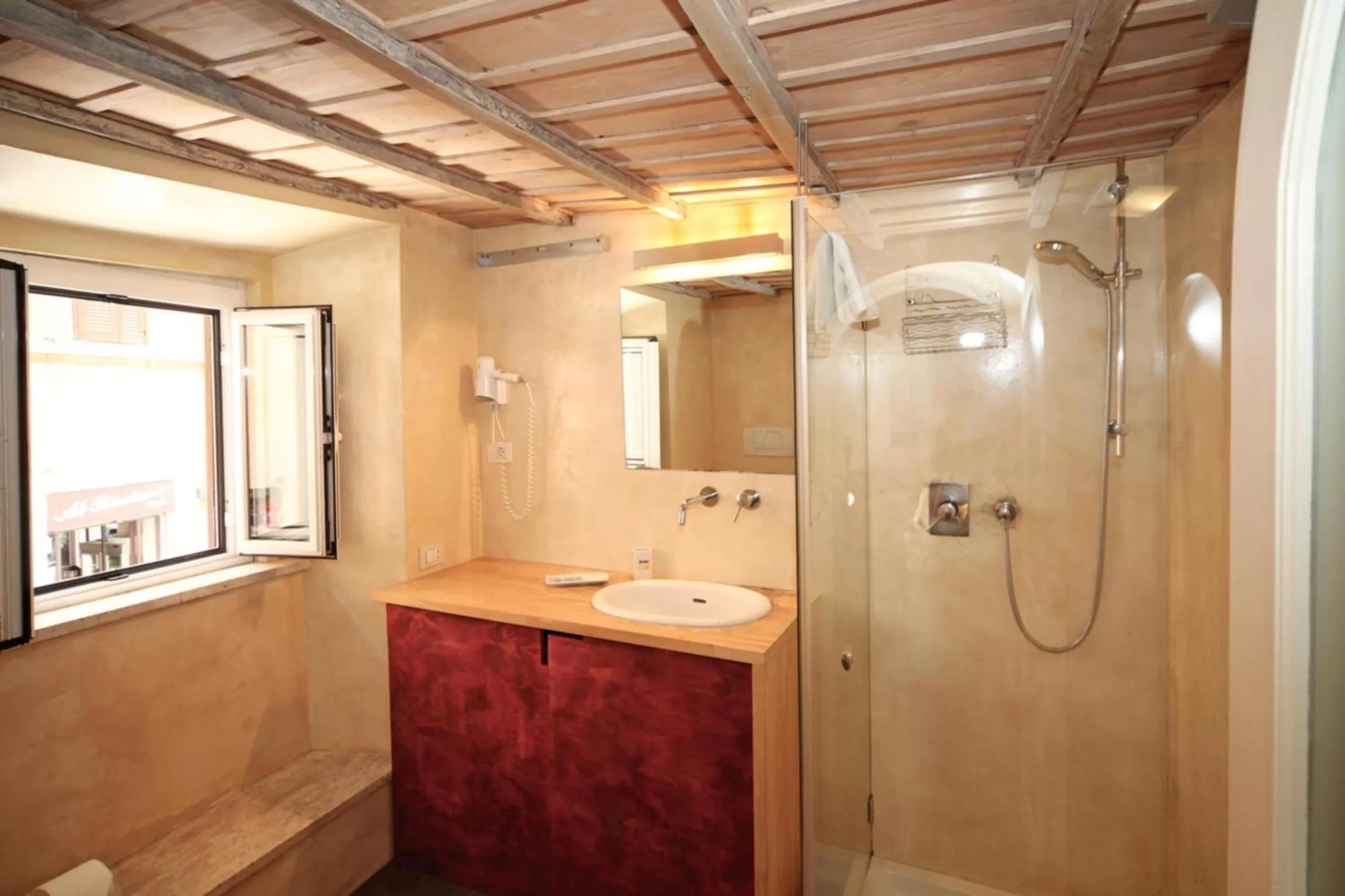 Bathroom in Boutique Hotel Campo de' Fiori