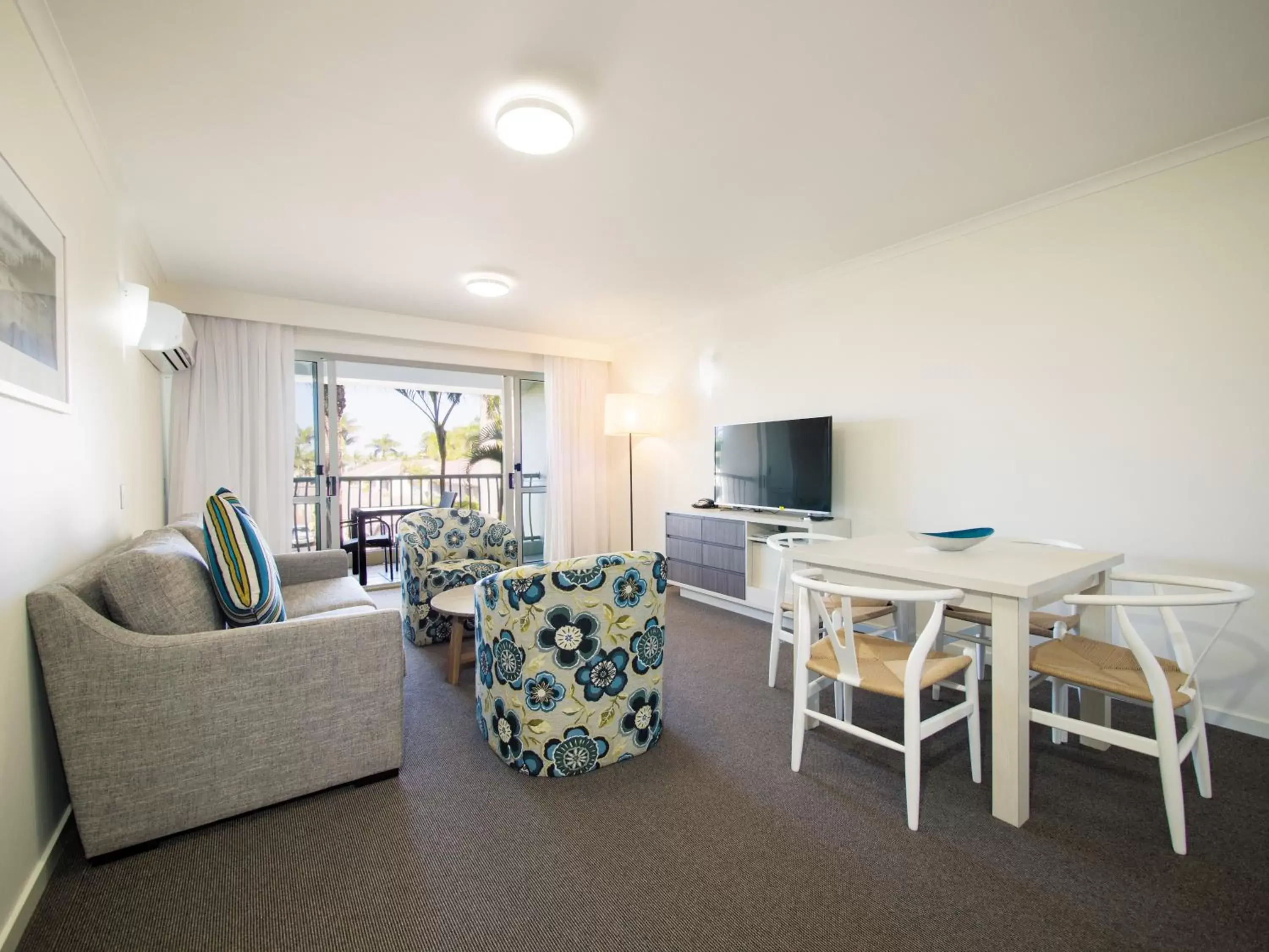 Living room, Seating Area in Oaks Sunshine Coast Oasis Resort