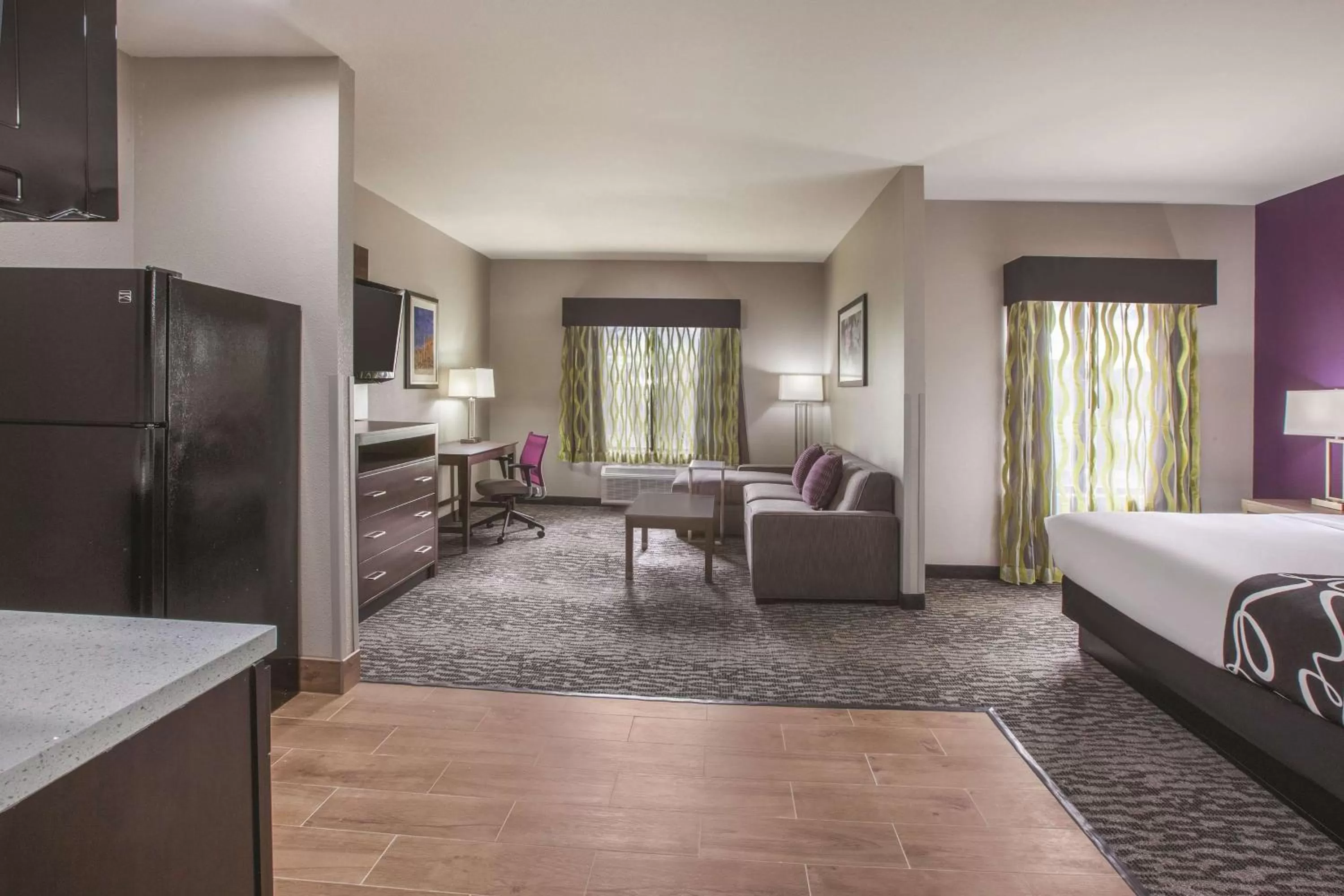 Photo of the whole room, Bed in La Quinta by Wyndham NW Tucson Marana