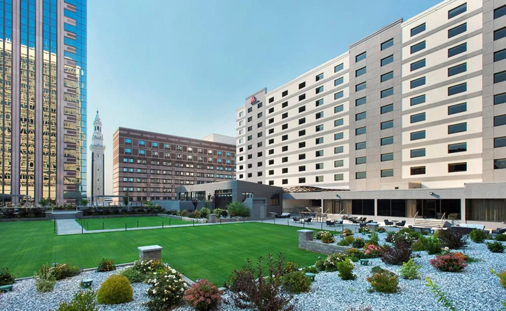 Balcony/Terrace, Property Building in Marriott Springfield Downtown