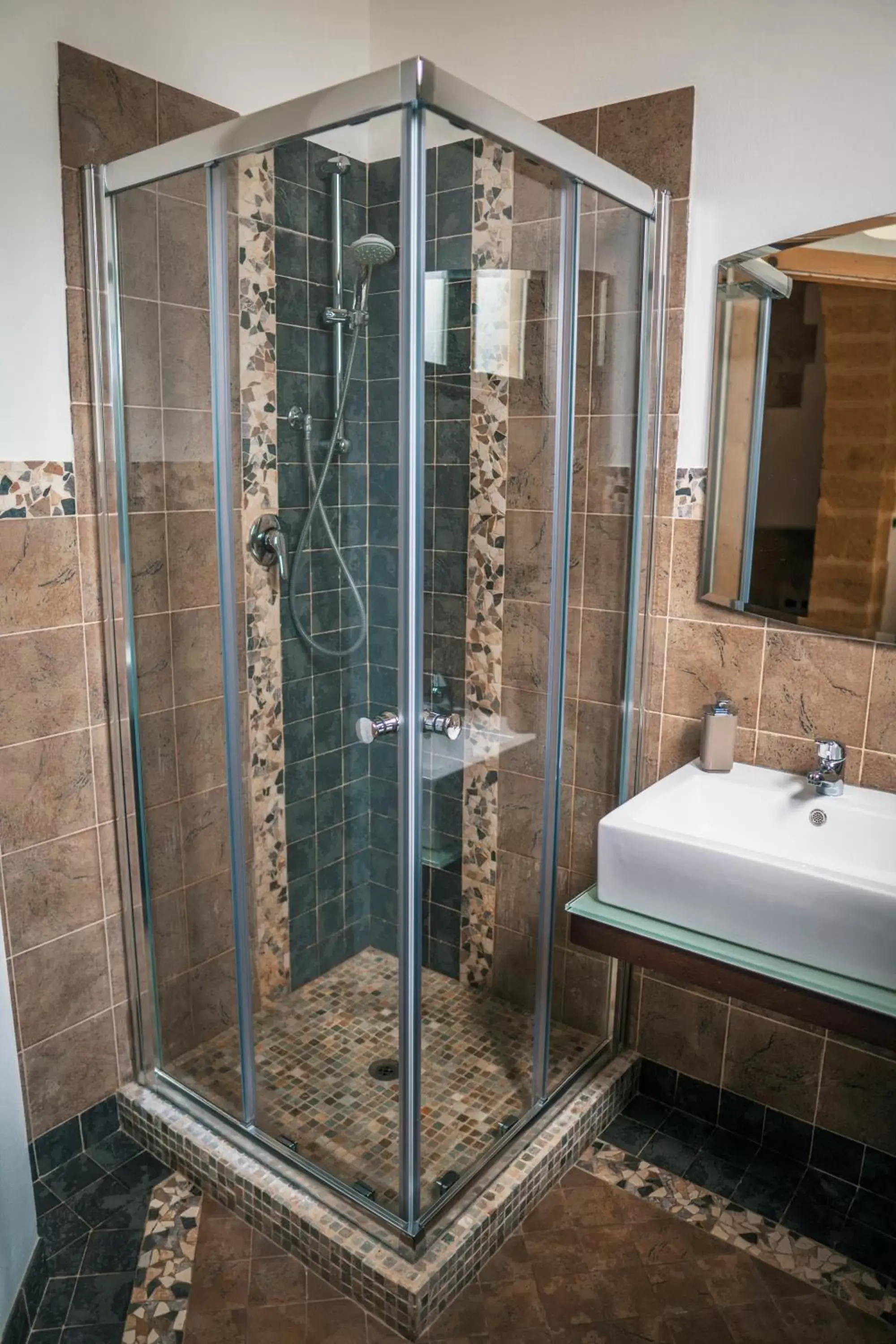 Shower, Bathroom in Villa La Lumia B&B Suites & Apartments