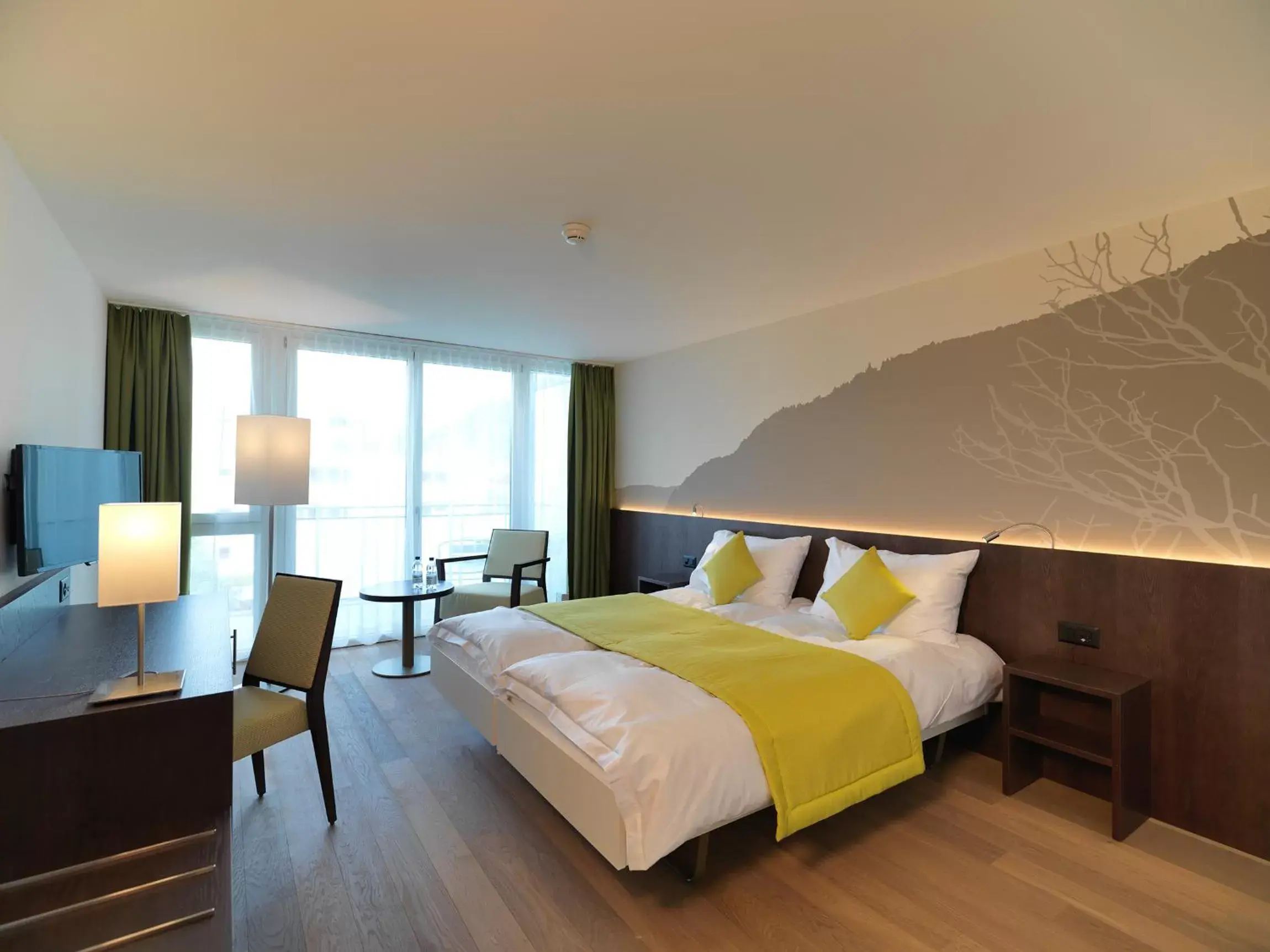 Photo of the whole room, Bed in Hotel Artos Interlaken