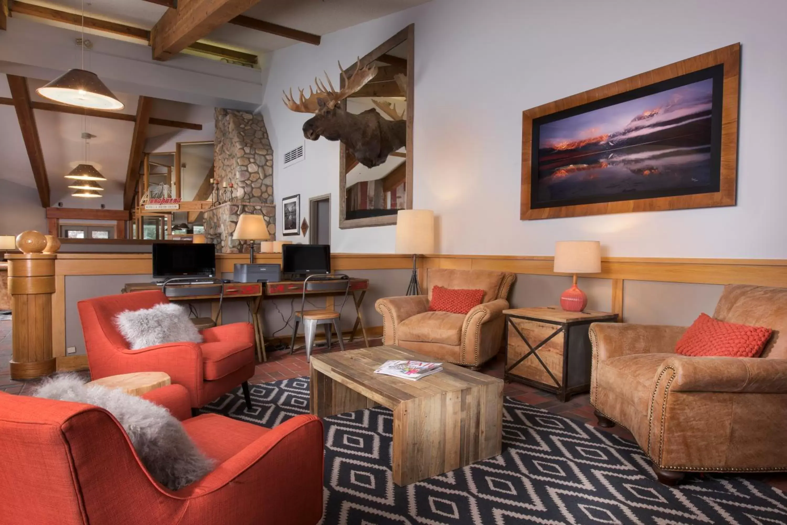 Lobby or reception, Lounge/Bar in Evergreen Lodge at Vail