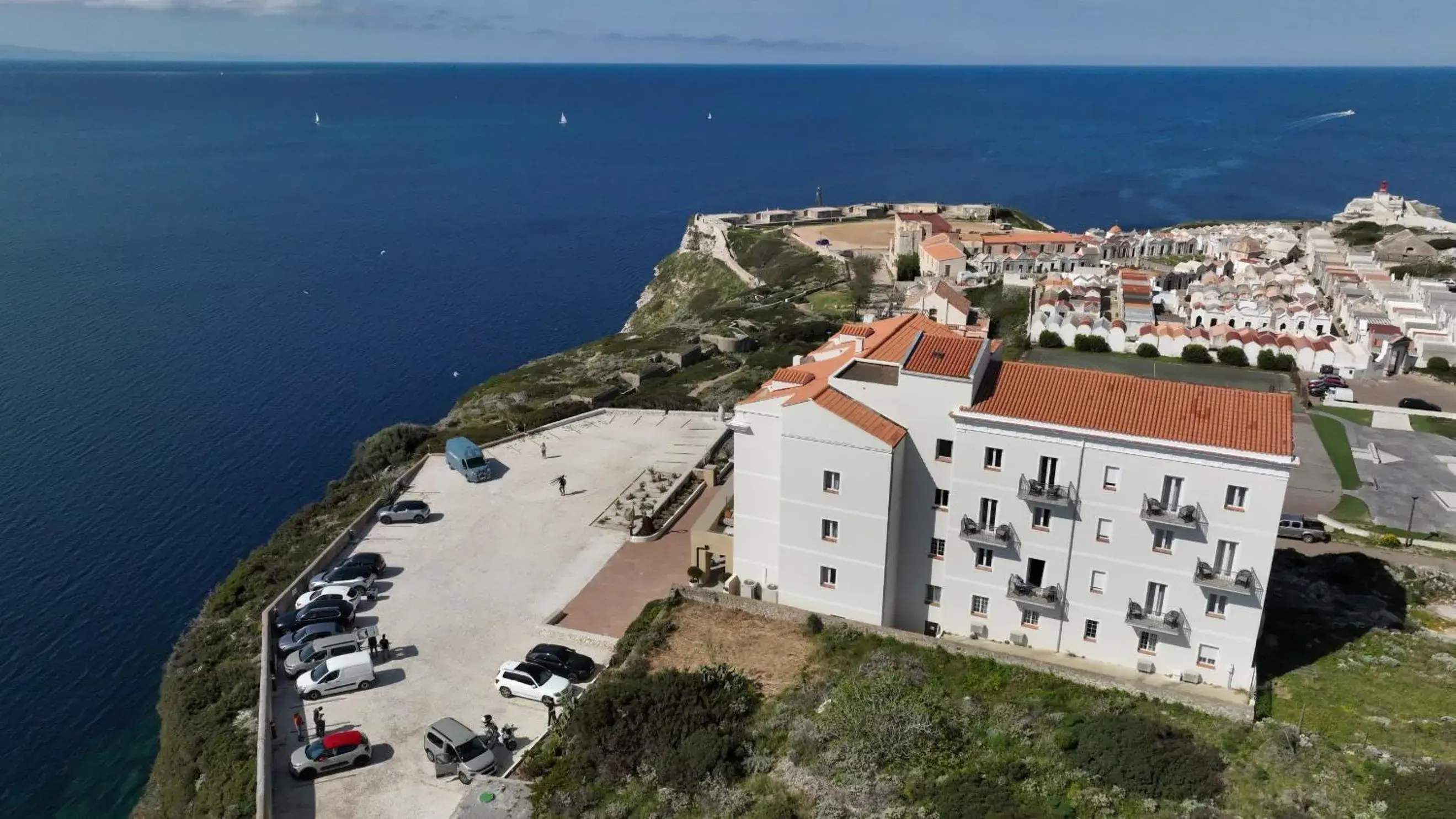 Property building, Bird's-eye View in Santateresa