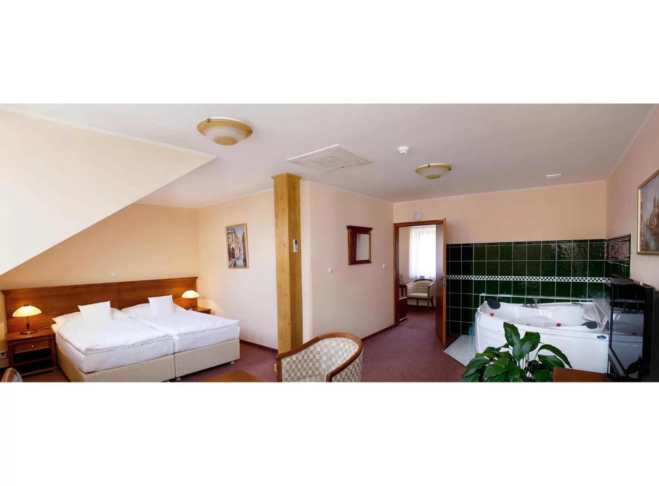 Photo of the whole room, Bed in Wellness Hotel Ida