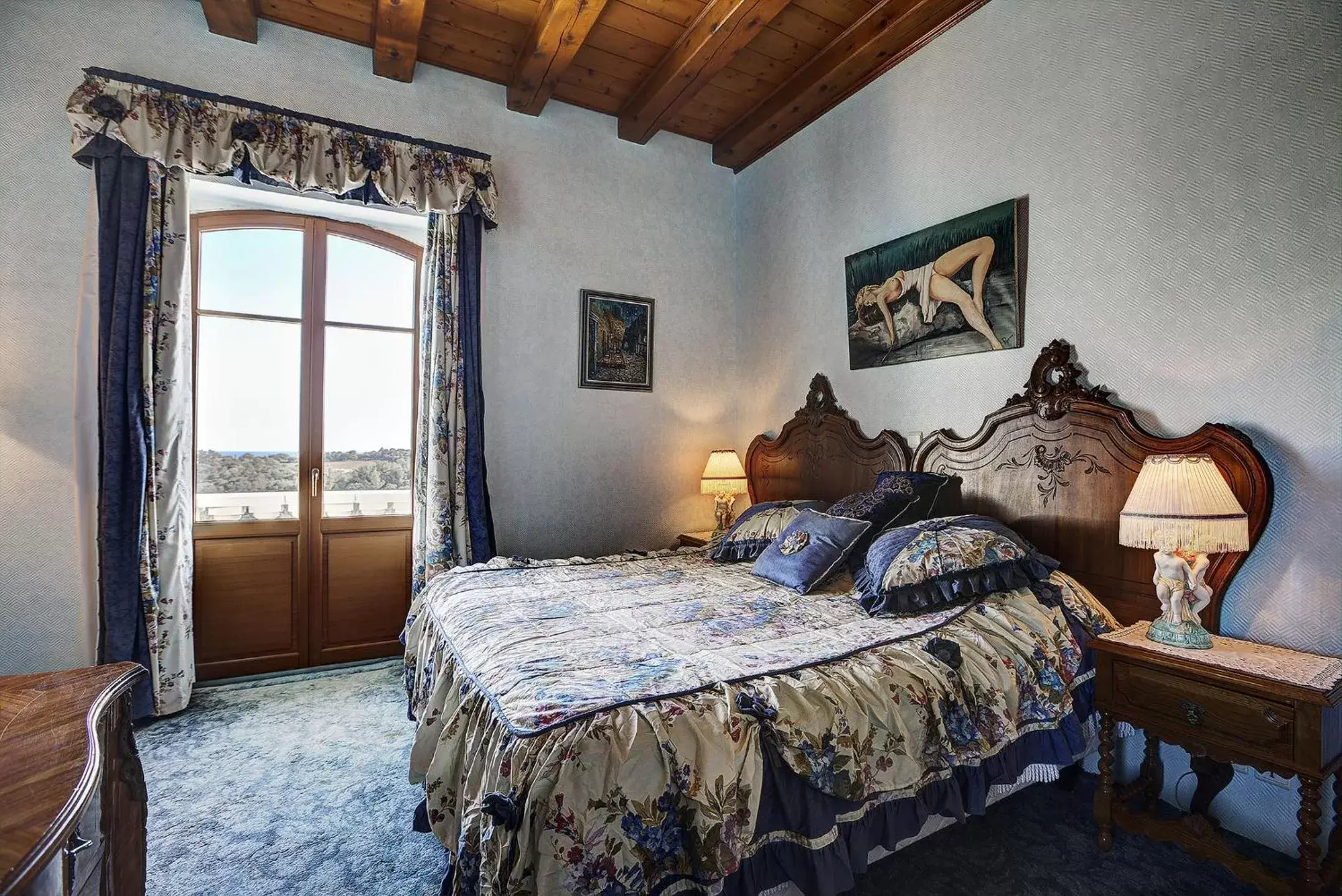 Standard Suite (4 Adults) with Balcony and Sea View in Le Château de Mei Lese