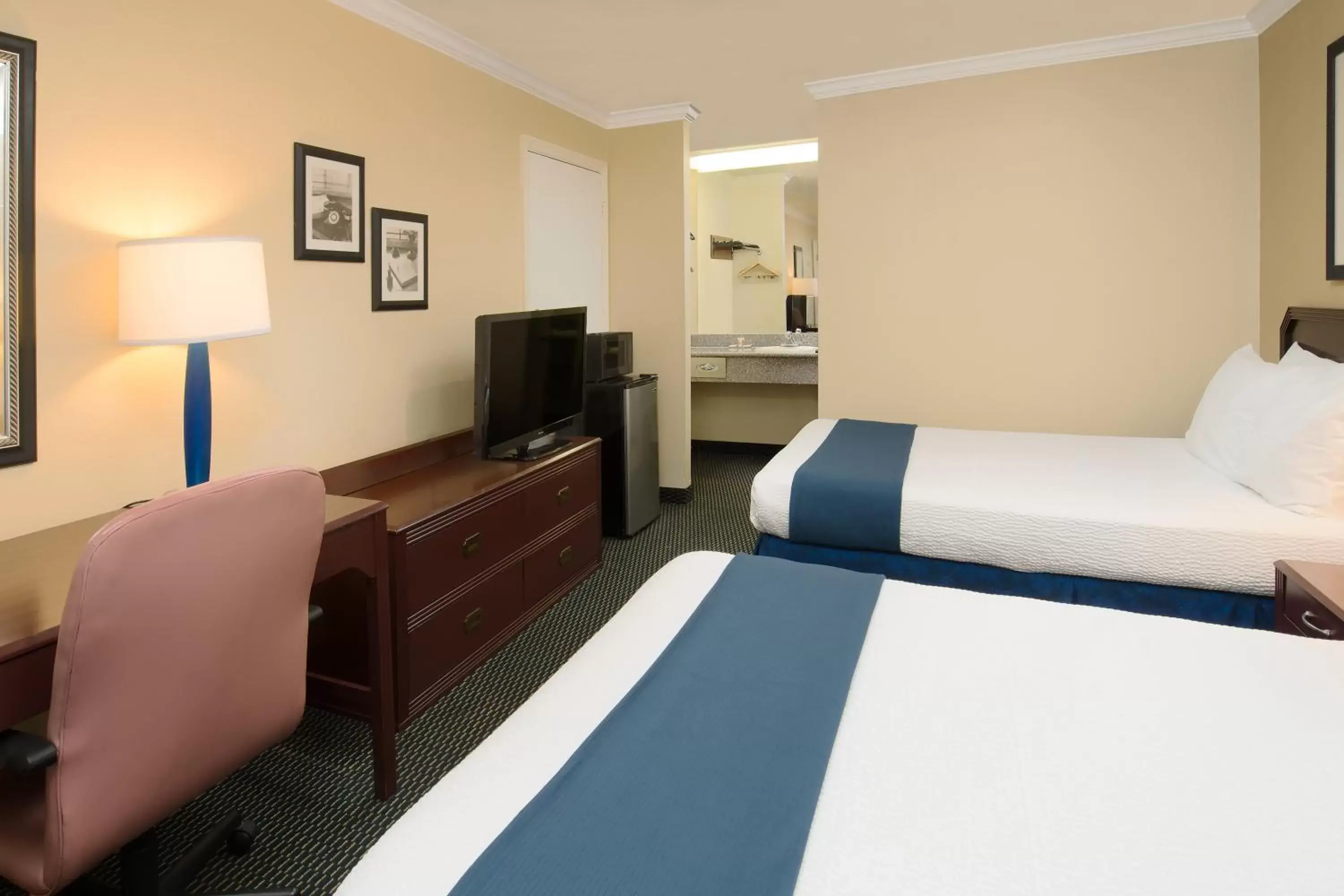 Suite with Two Double Beds and Sauna - Non-Smoking in Days Inn by Wyndham Pinole Berkeley