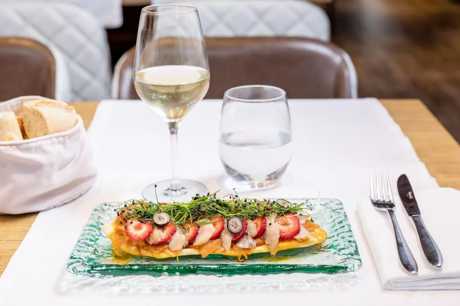 Restaurant/places to eat in Hotel de l'Isard