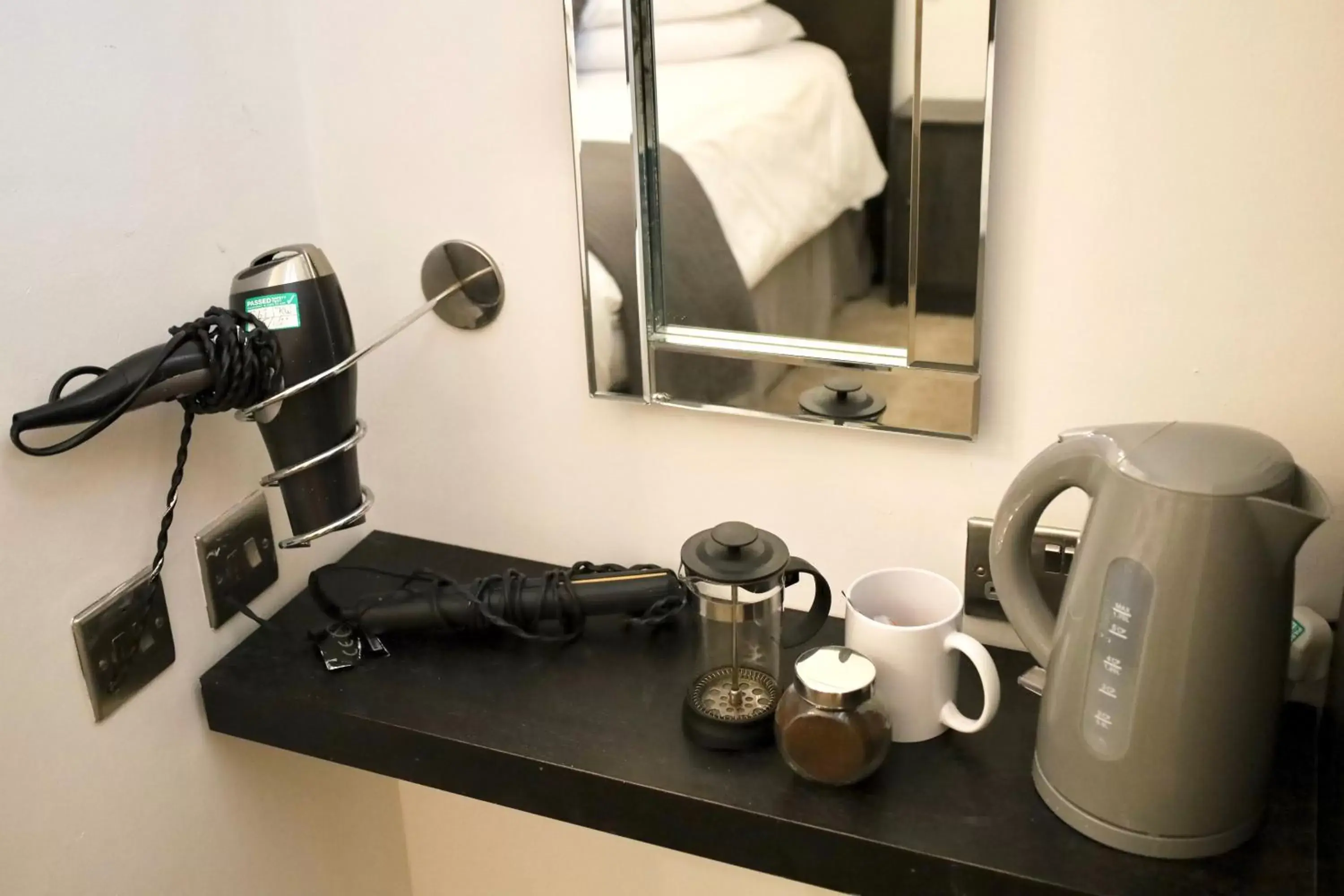 Coffee/tea facilities in Brighton Inn Boutique Guest Accommodation