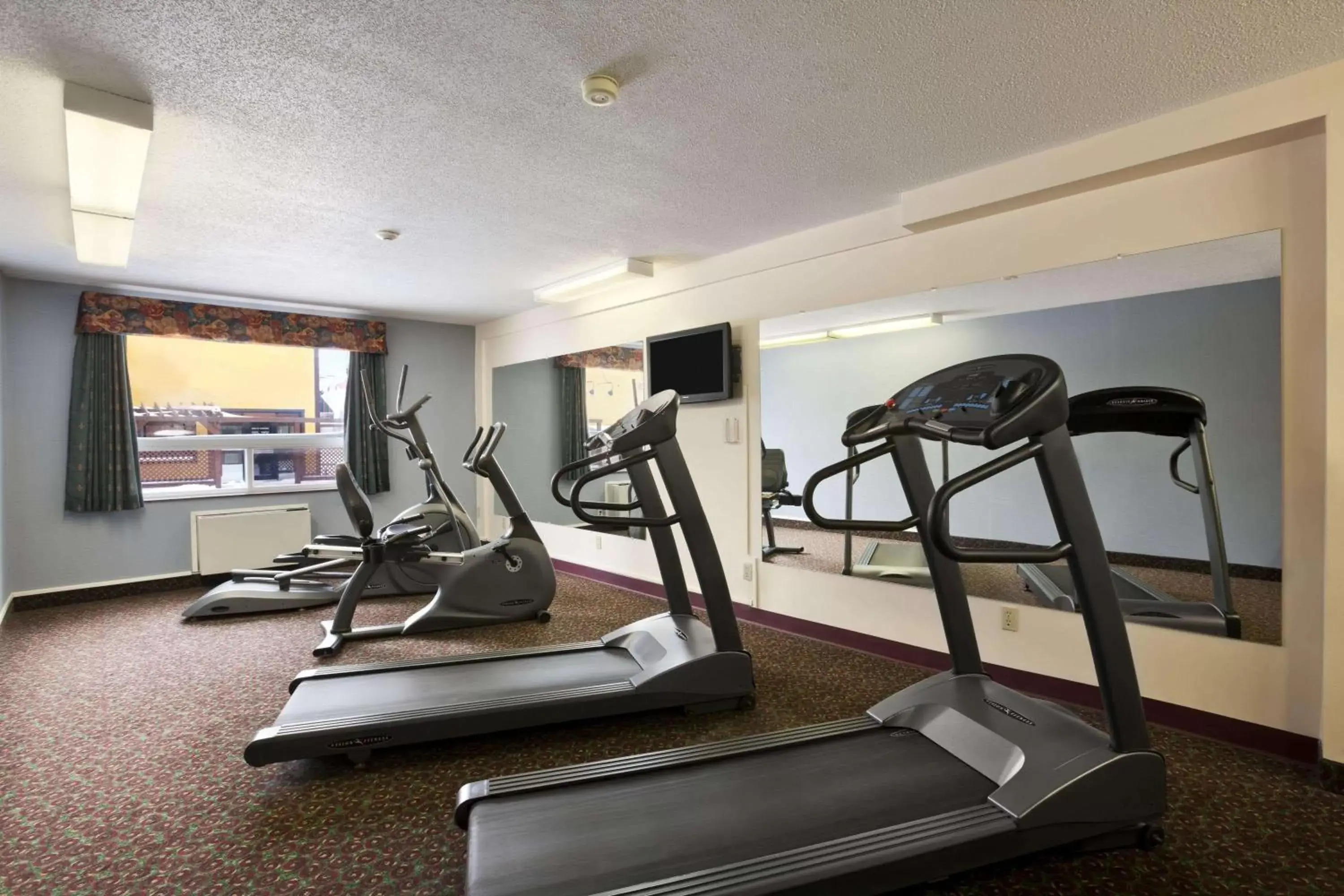 Fitness centre/facilities, Fitness Center/Facilities in Travelodge by Wyndham Timmins
