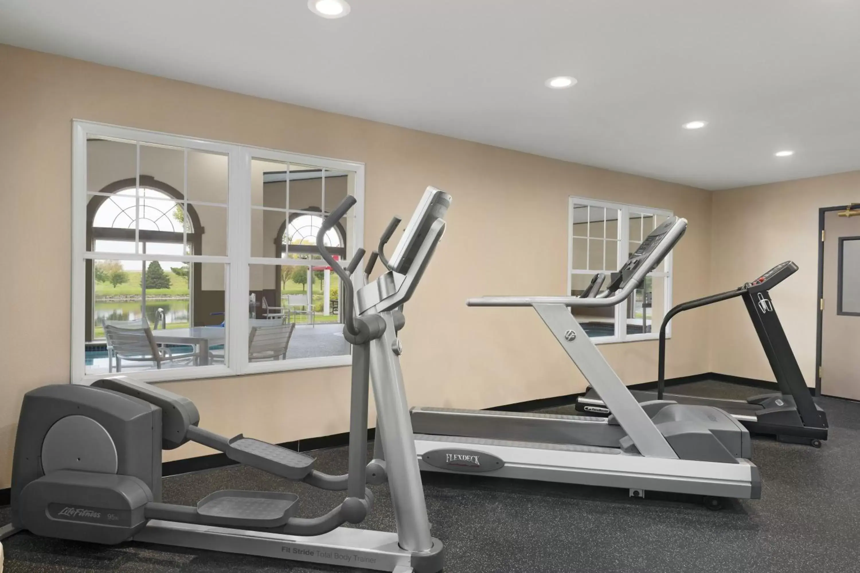 Fitness centre/facilities, Fitness Center/Facilities in Country Inn & Suites by Radisson, Ankeny, IA