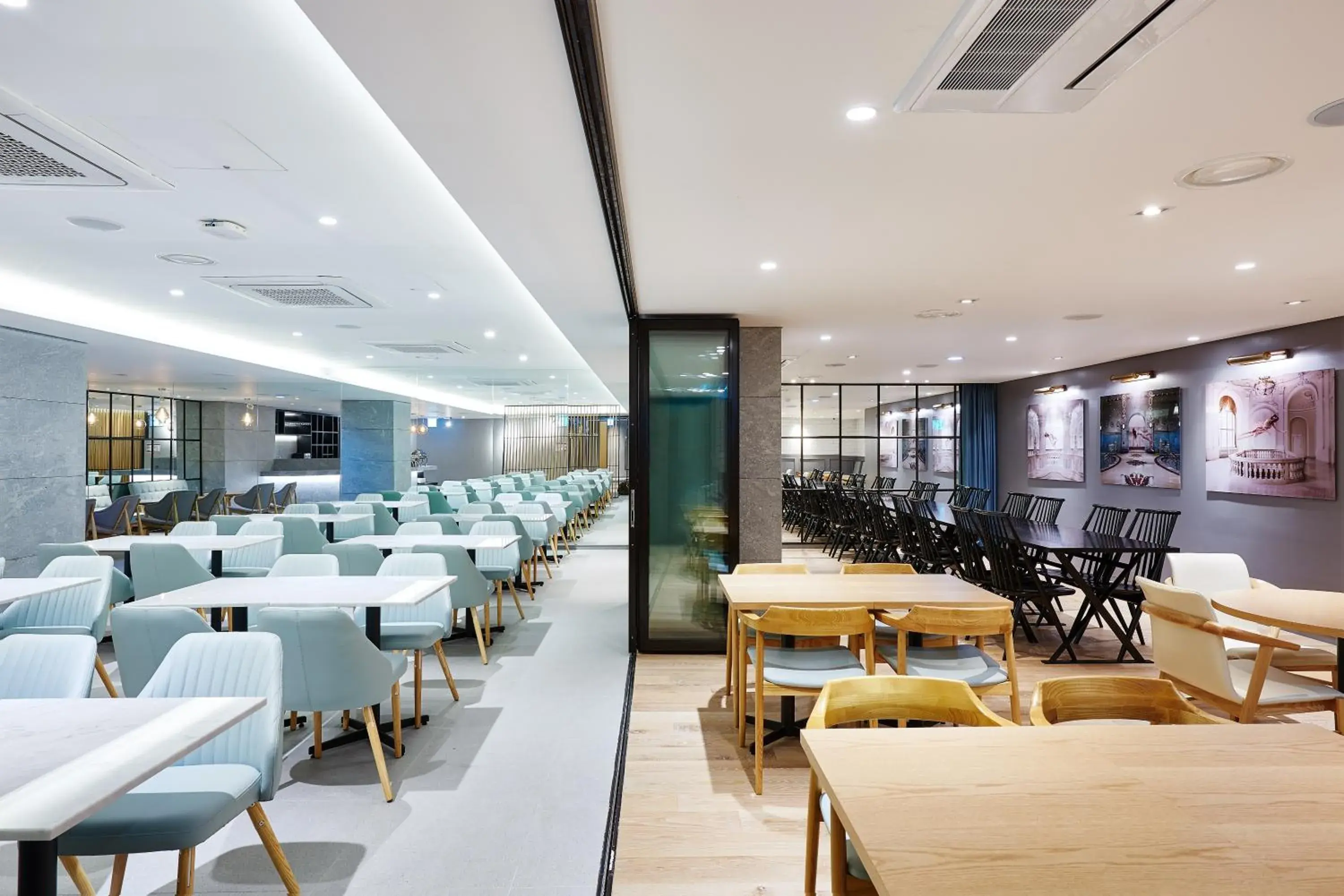 Restaurant/Places to Eat in Hotel Peyto Samseong
