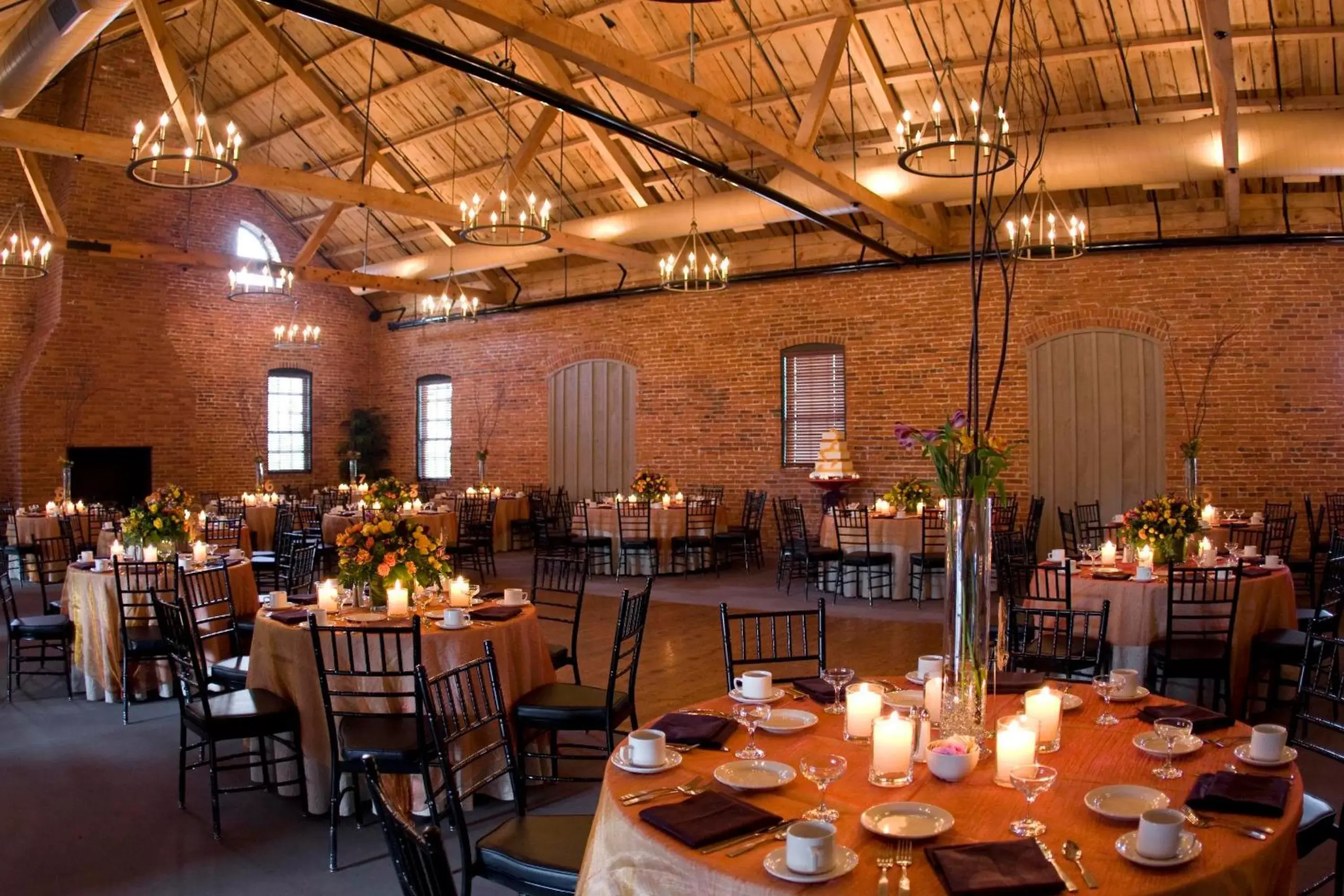 Banquet/Function facilities, Restaurant/Places to Eat in Cork Factory Hotel
