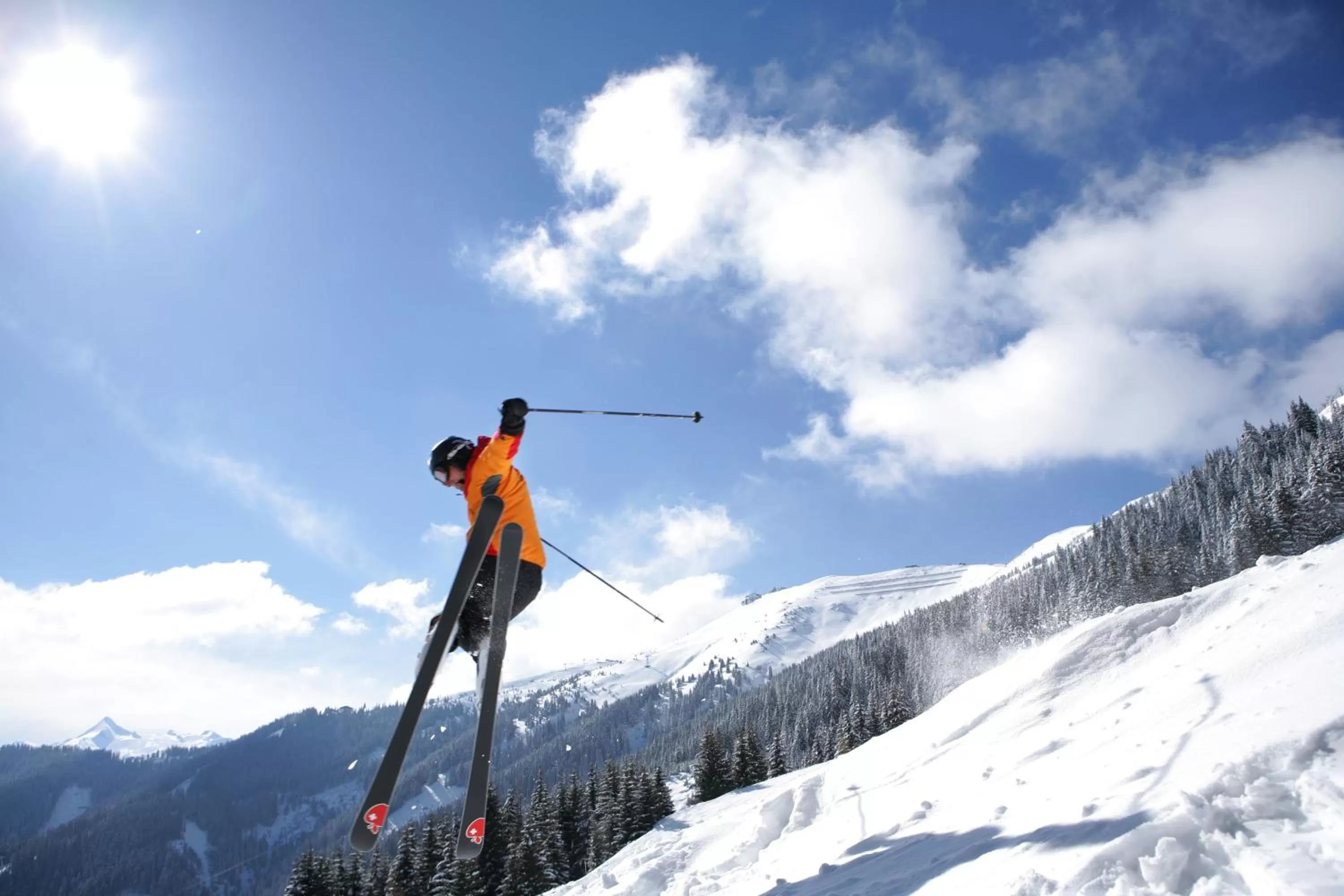 Skiing in Mountain Motel