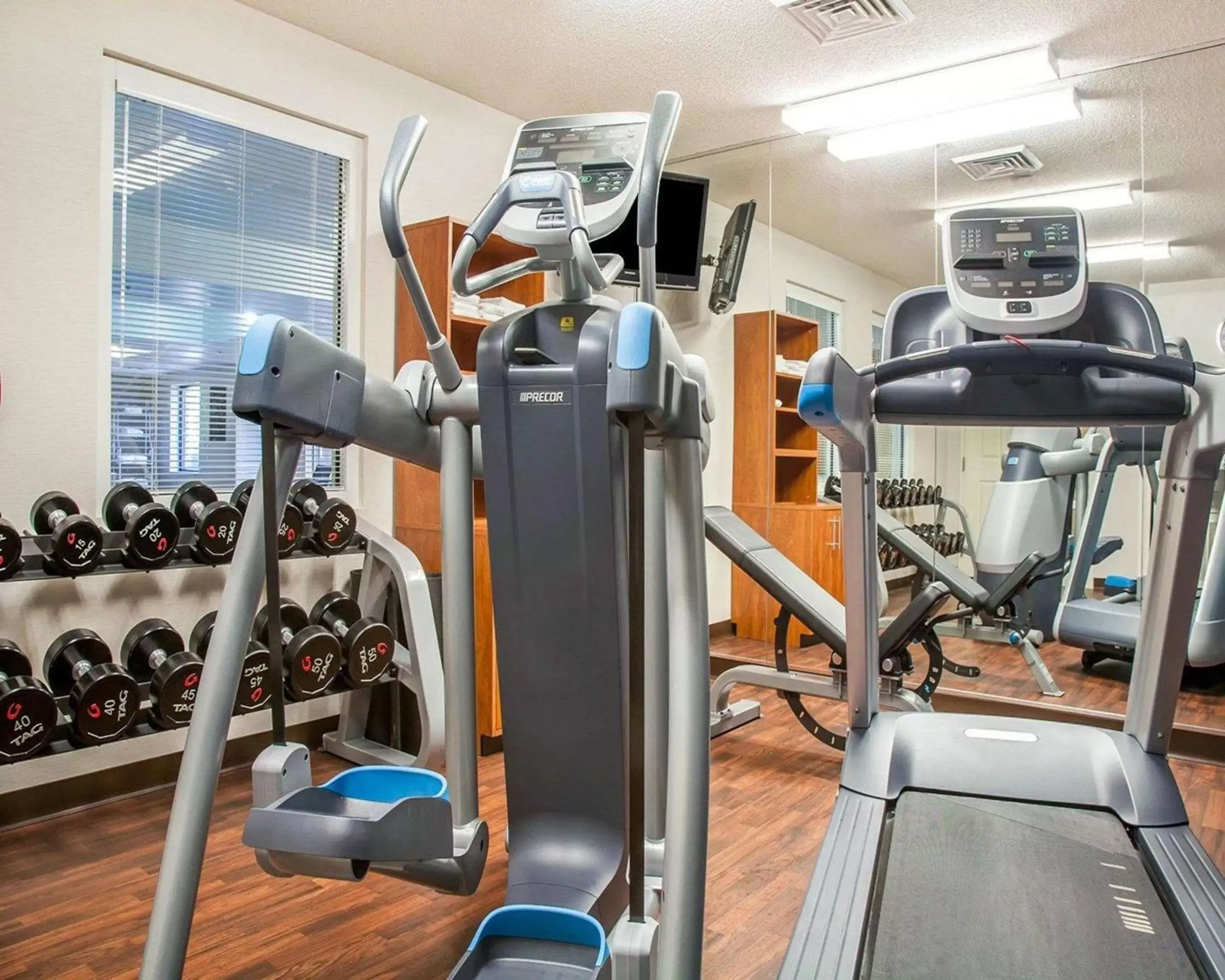 Fitness centre/facilities, Fitness Center/Facilities in Comfort Suites West Warwick - Providence