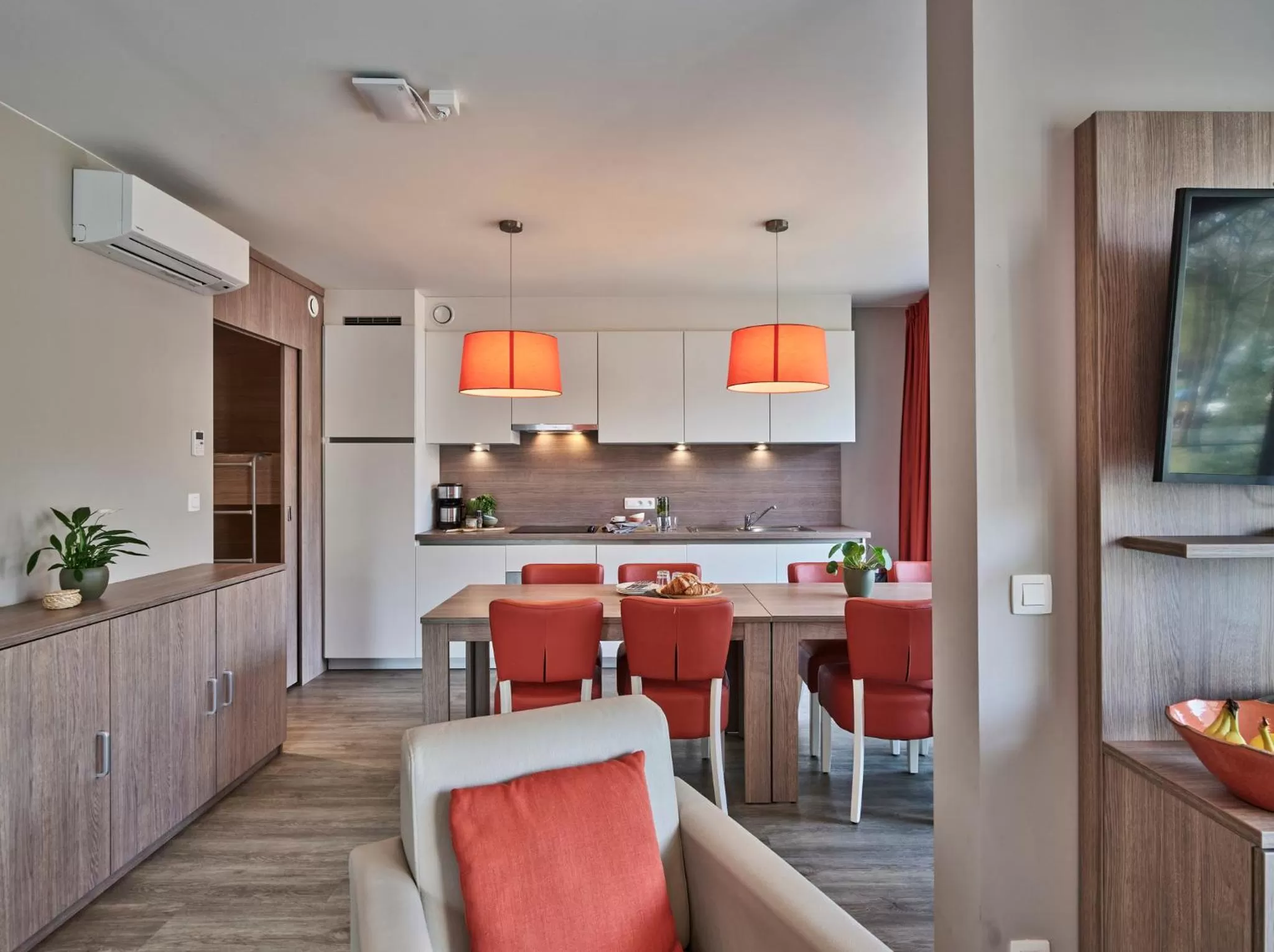 Kitchen or kitchenette, Kitchen/Kitchenette in Holiday Suites Limburg