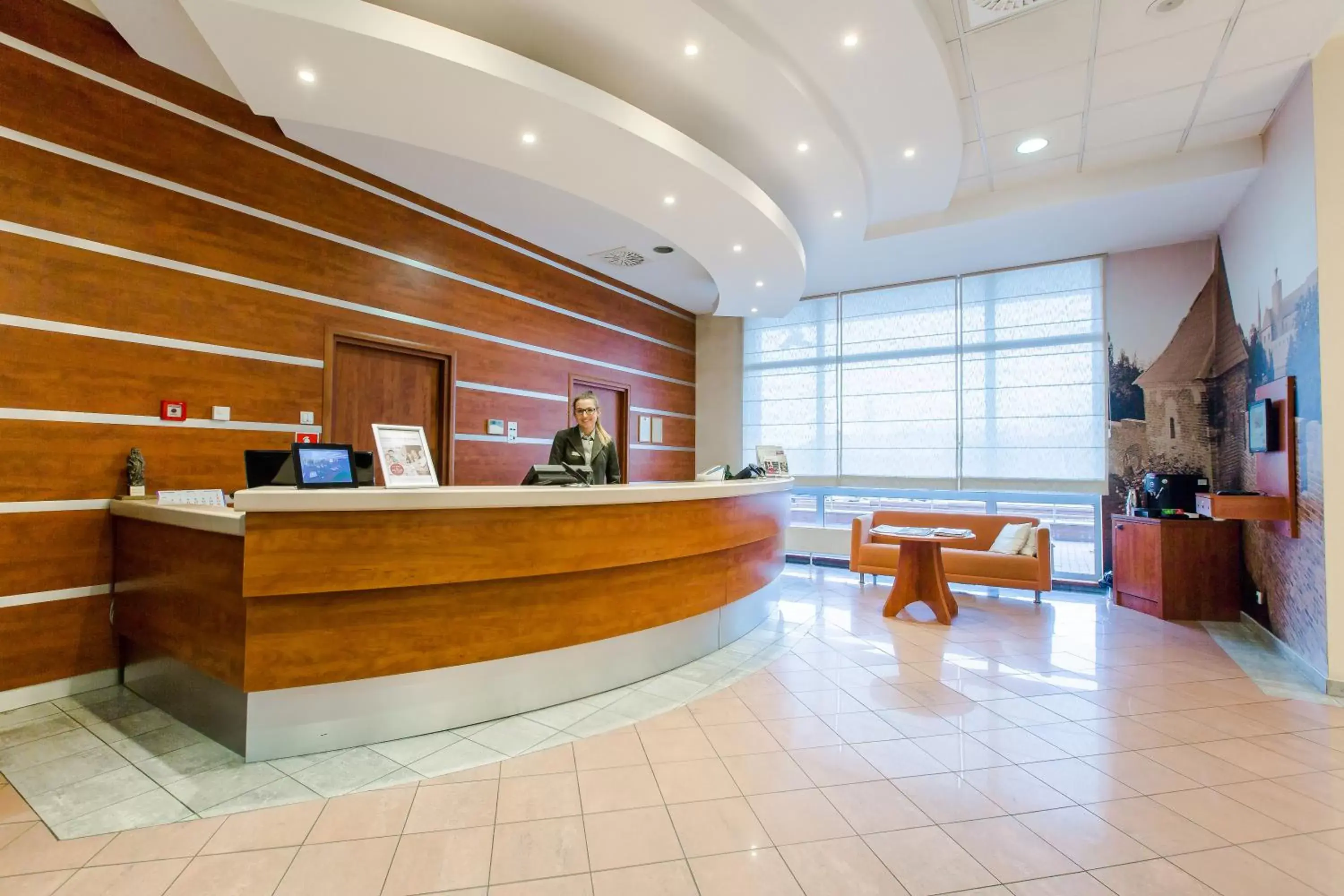 Lobby or reception in Qubus Hotel Głogów Lobby or reception in Qubus Hotel Głogów