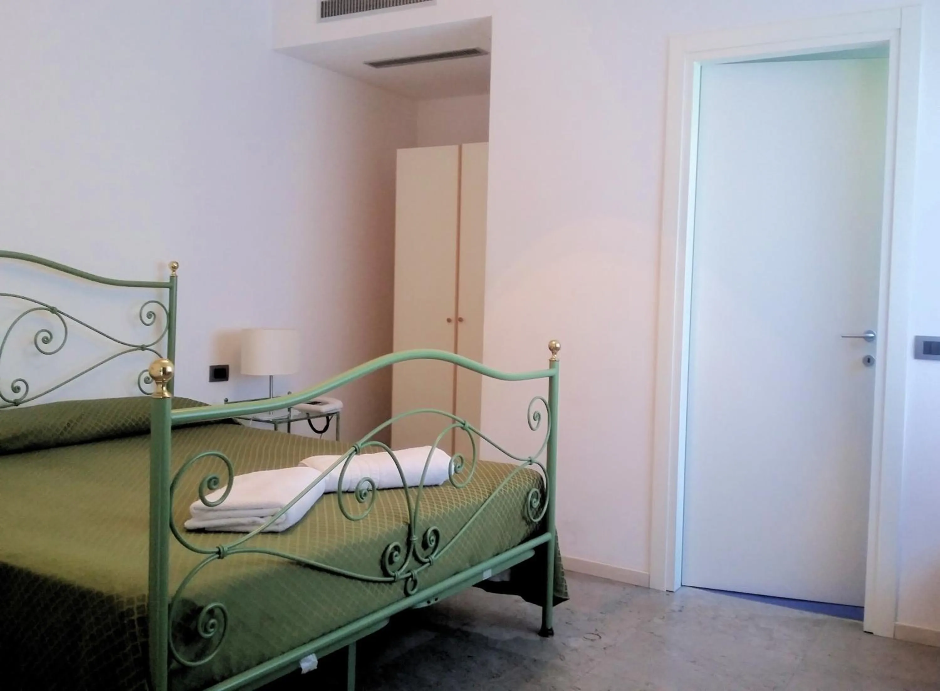 Bed in Hotel Sorriso