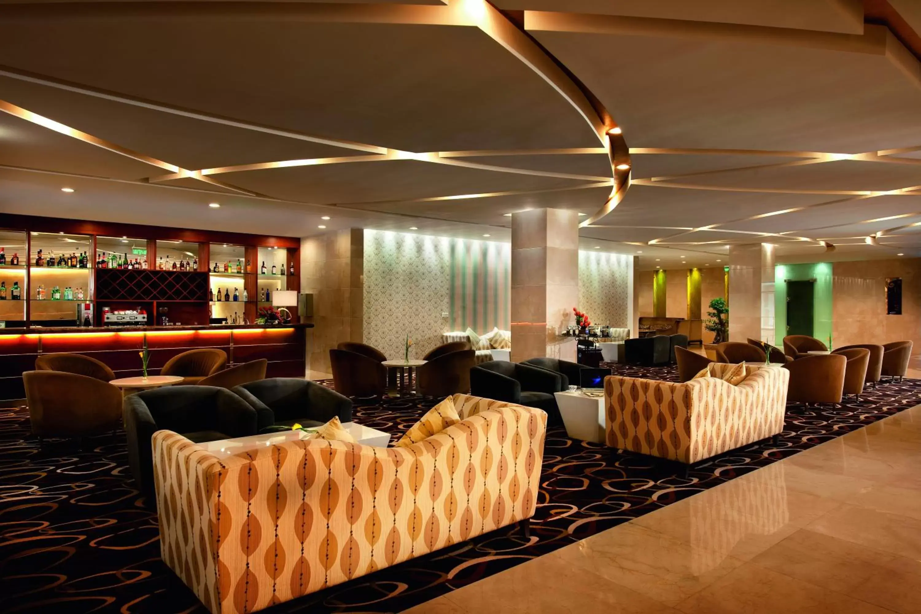 Lounge or bar, Lounge/Bar in Sunworld Dynasty Hotel Beijing Wangfujing