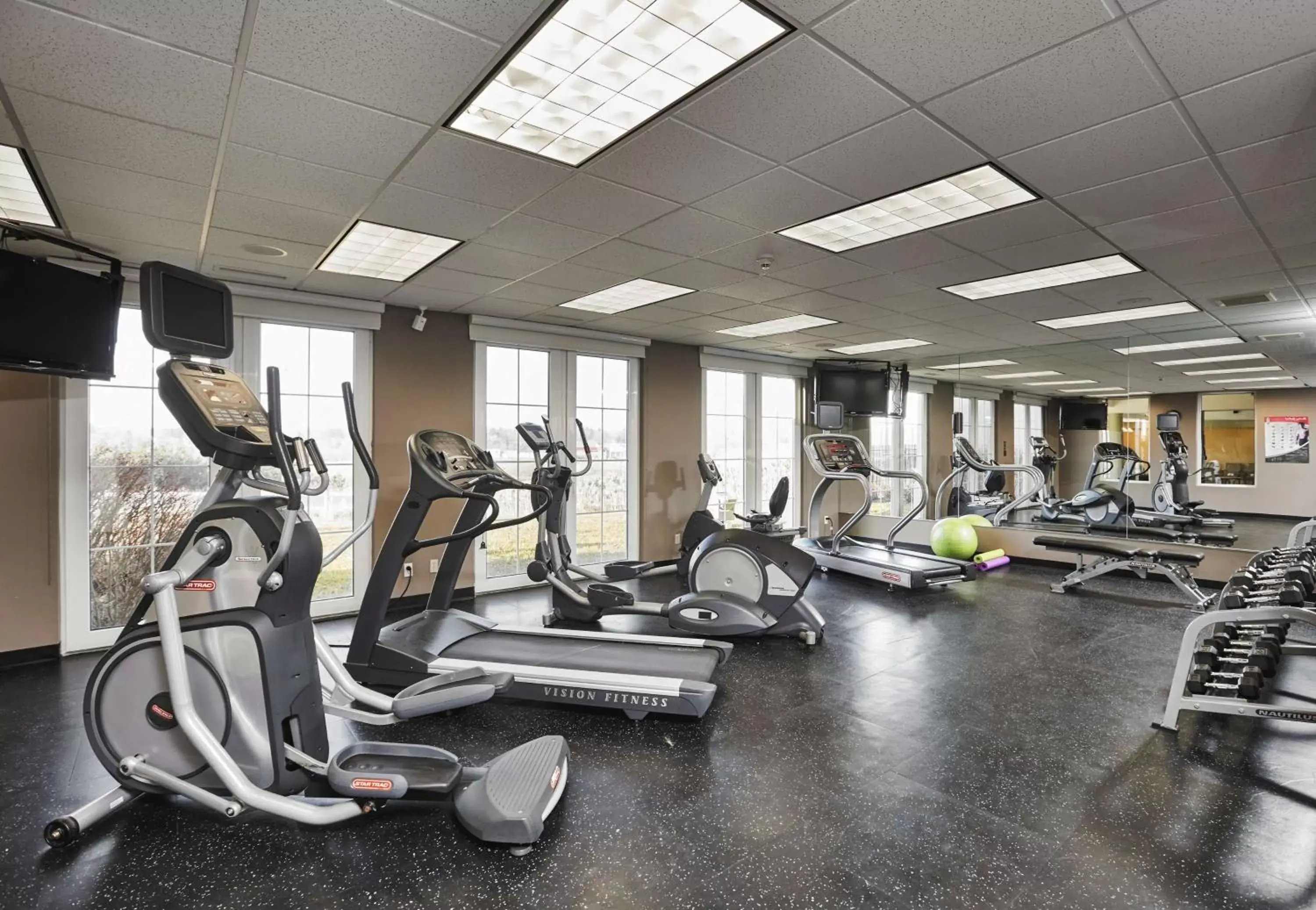 Fitness centre/facilities, Fitness Center/Facilities in Best Western Plus Orangeville Inn & Suites