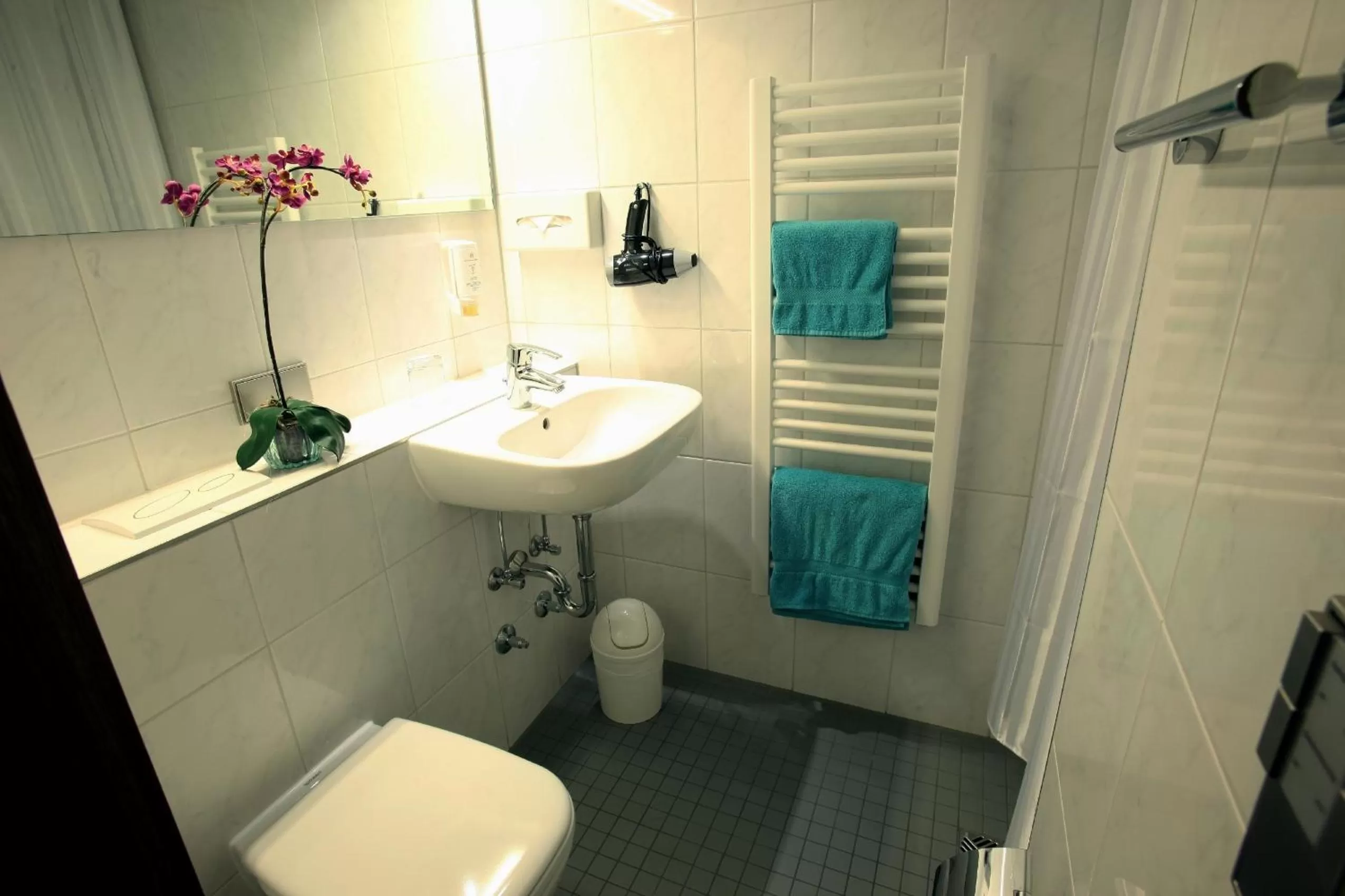 Bathroom in City Partner Hotel Berliner Hof