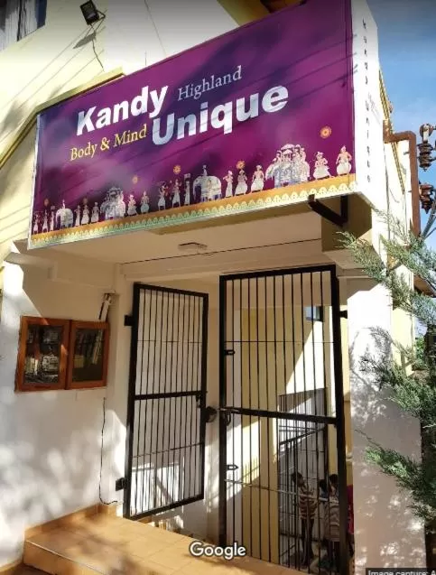 Property Building in Kandy Unique Hotel