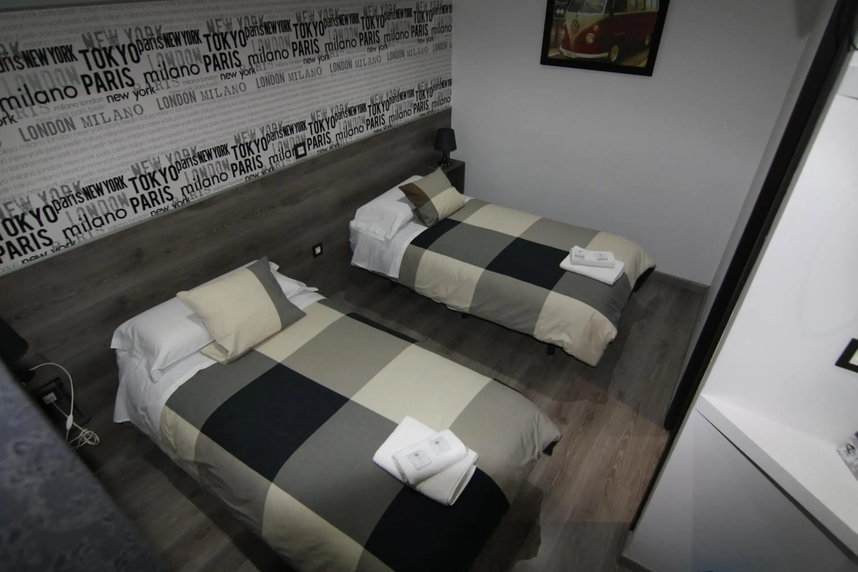 Bedroom, Bed in Hostal MH Fuencarral