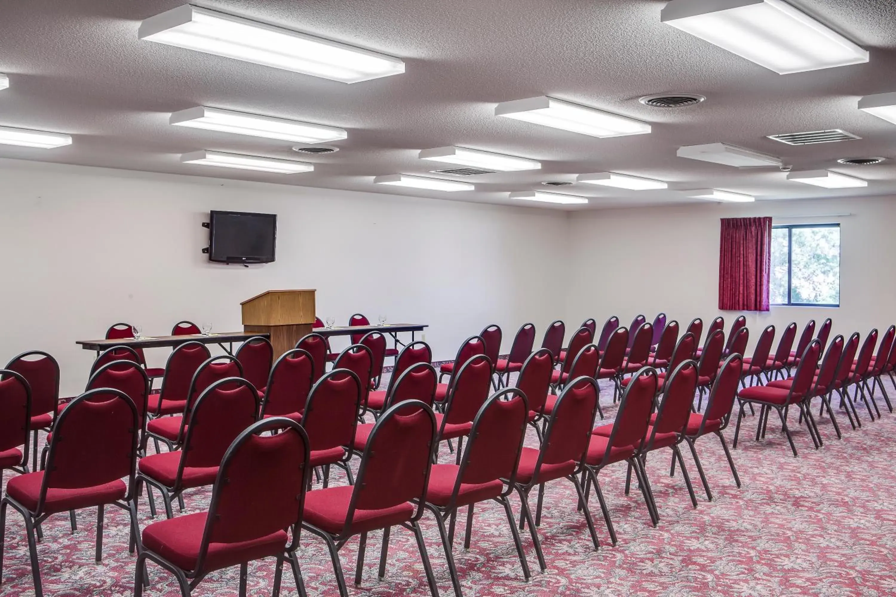 Business facilities in Super 8 by Wyndham Manhattan KS