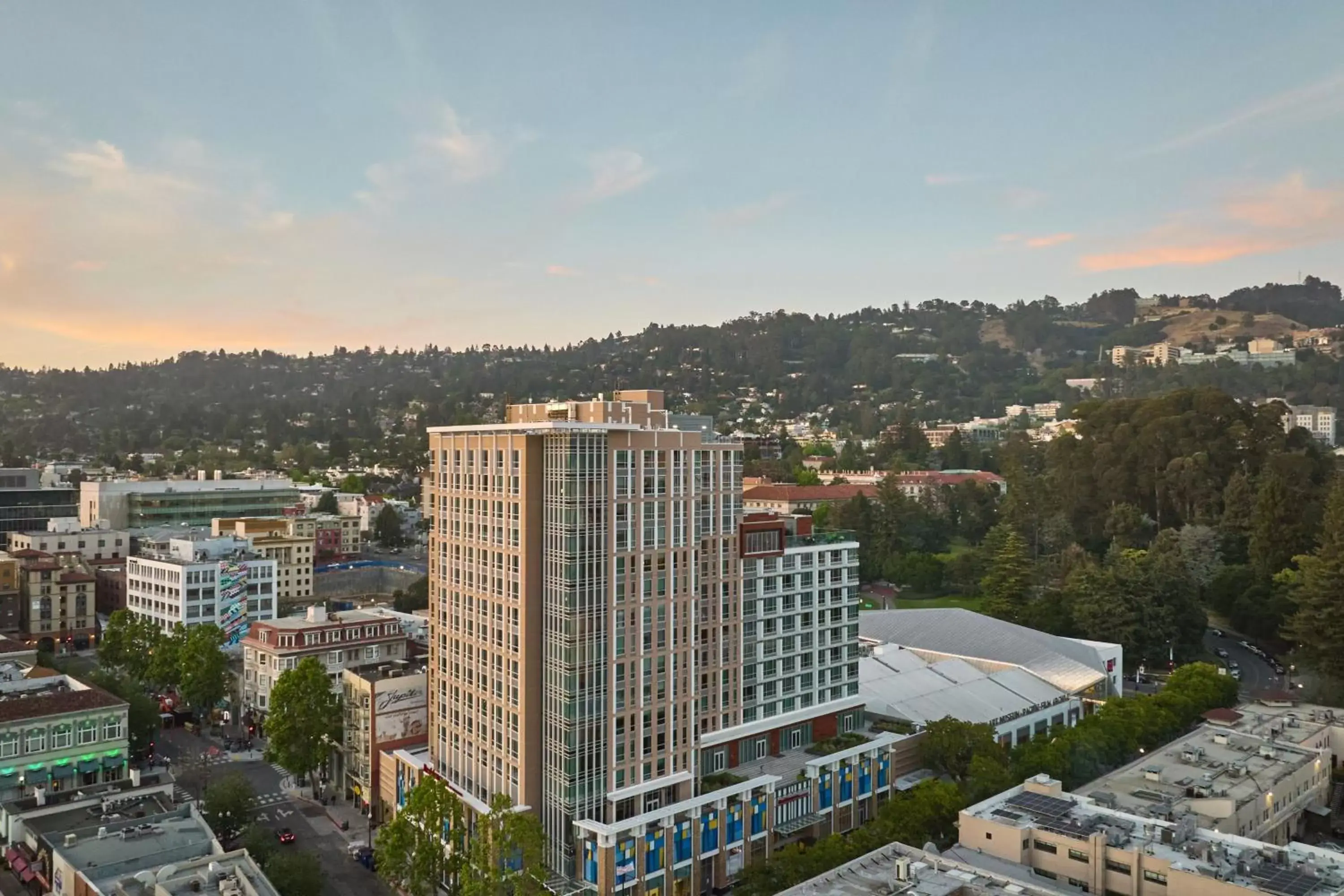 Property building in Residence Inn By Marriott Berkeley