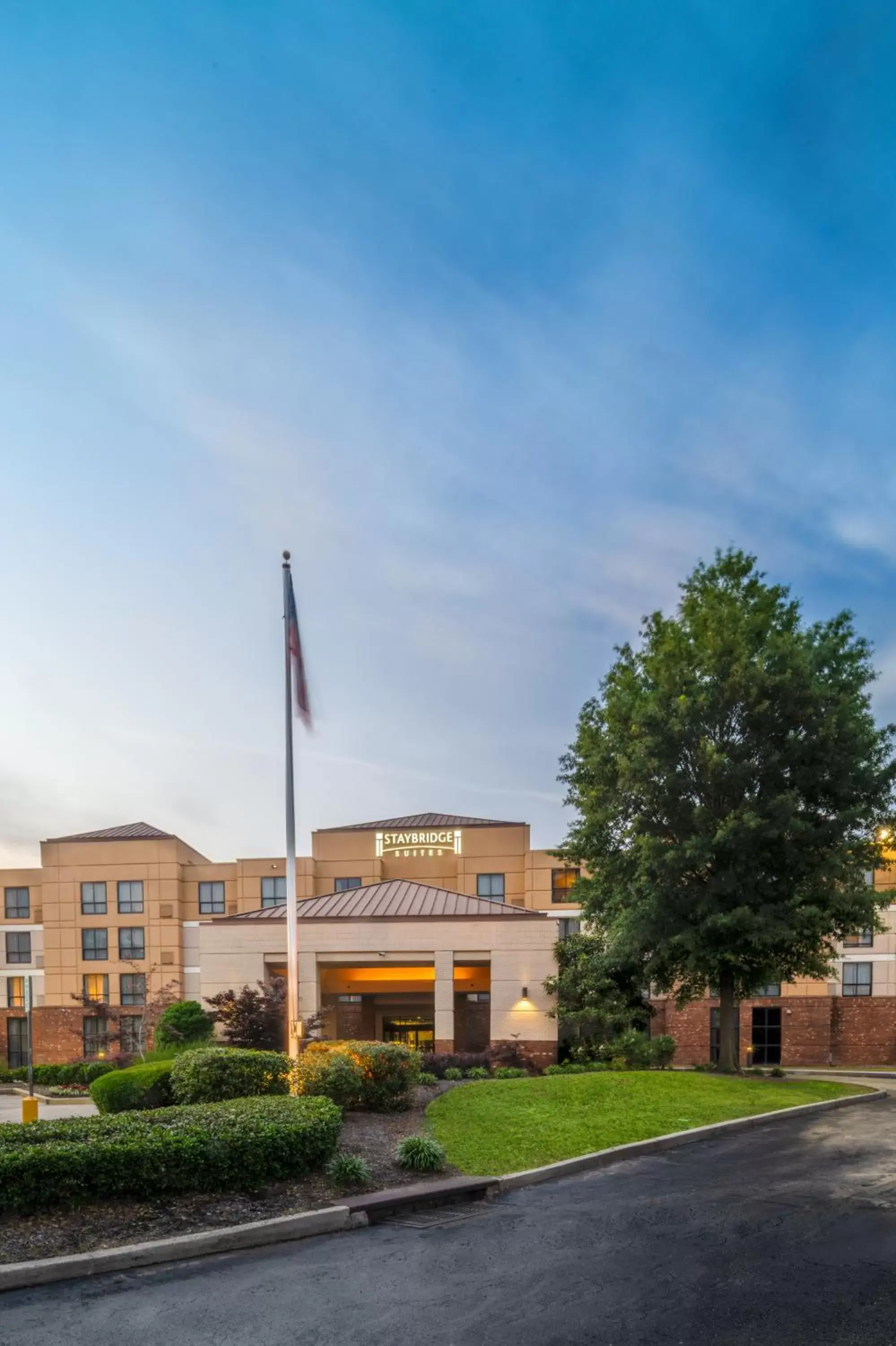 Property Building in Staybridge Suites Memphis-Poplar Ave East, an IHG Hotel