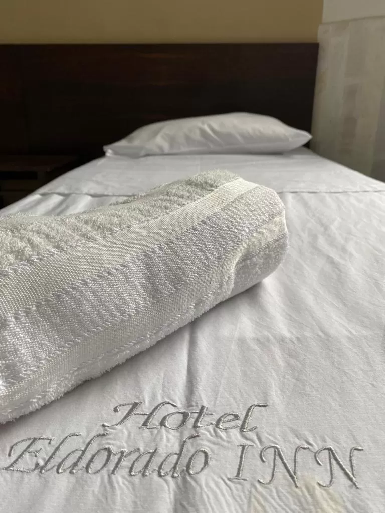 Bed in Eldorado Inn
