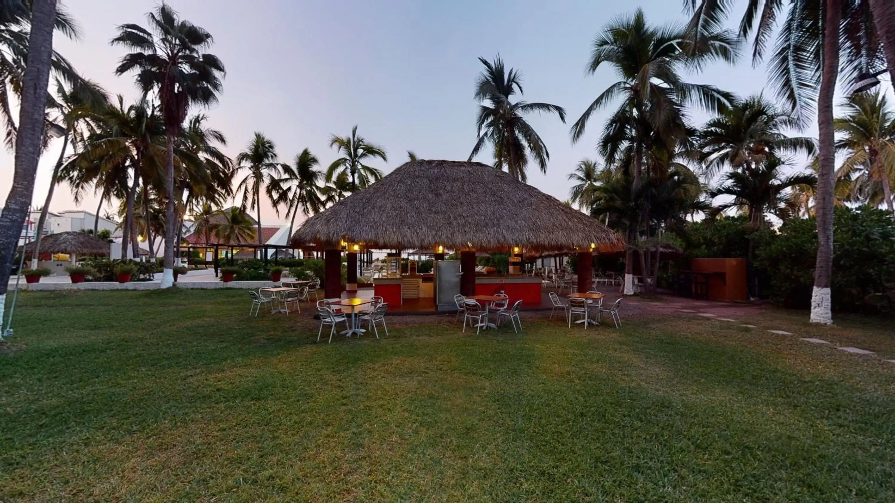 Lounge or bar in Park Royal Beach Ixtapa - All Inclusive