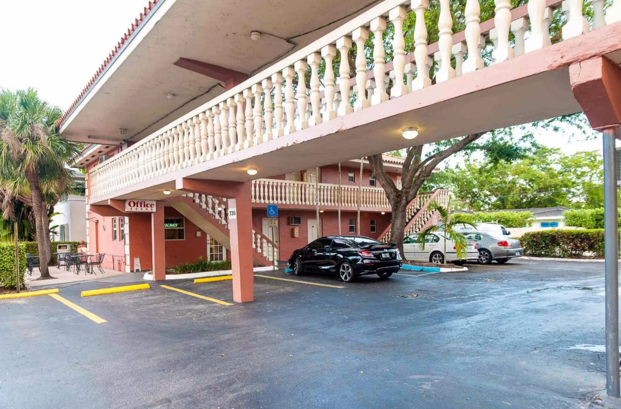 Property building in Gables Inn