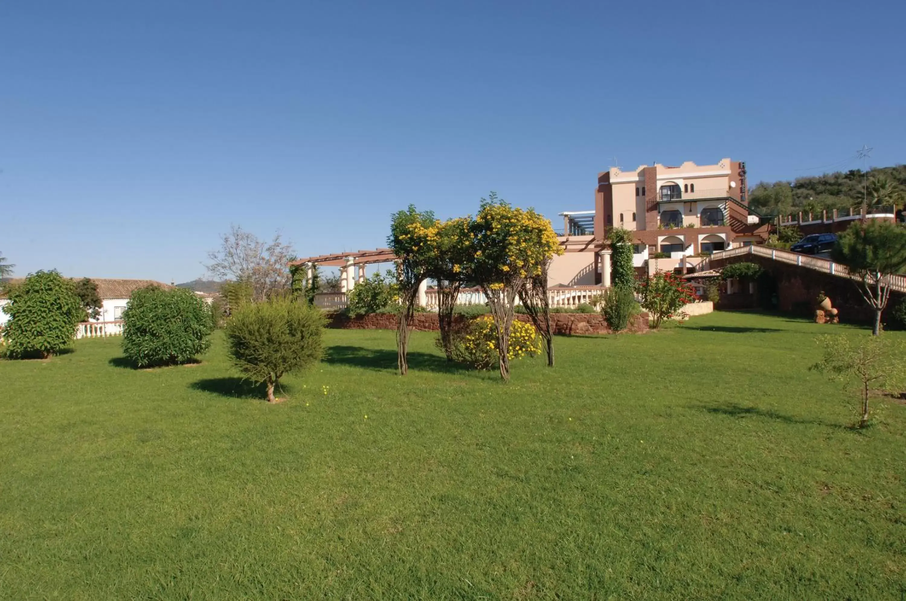 Garden, Property Building in Hotel Colina Dos Mouros