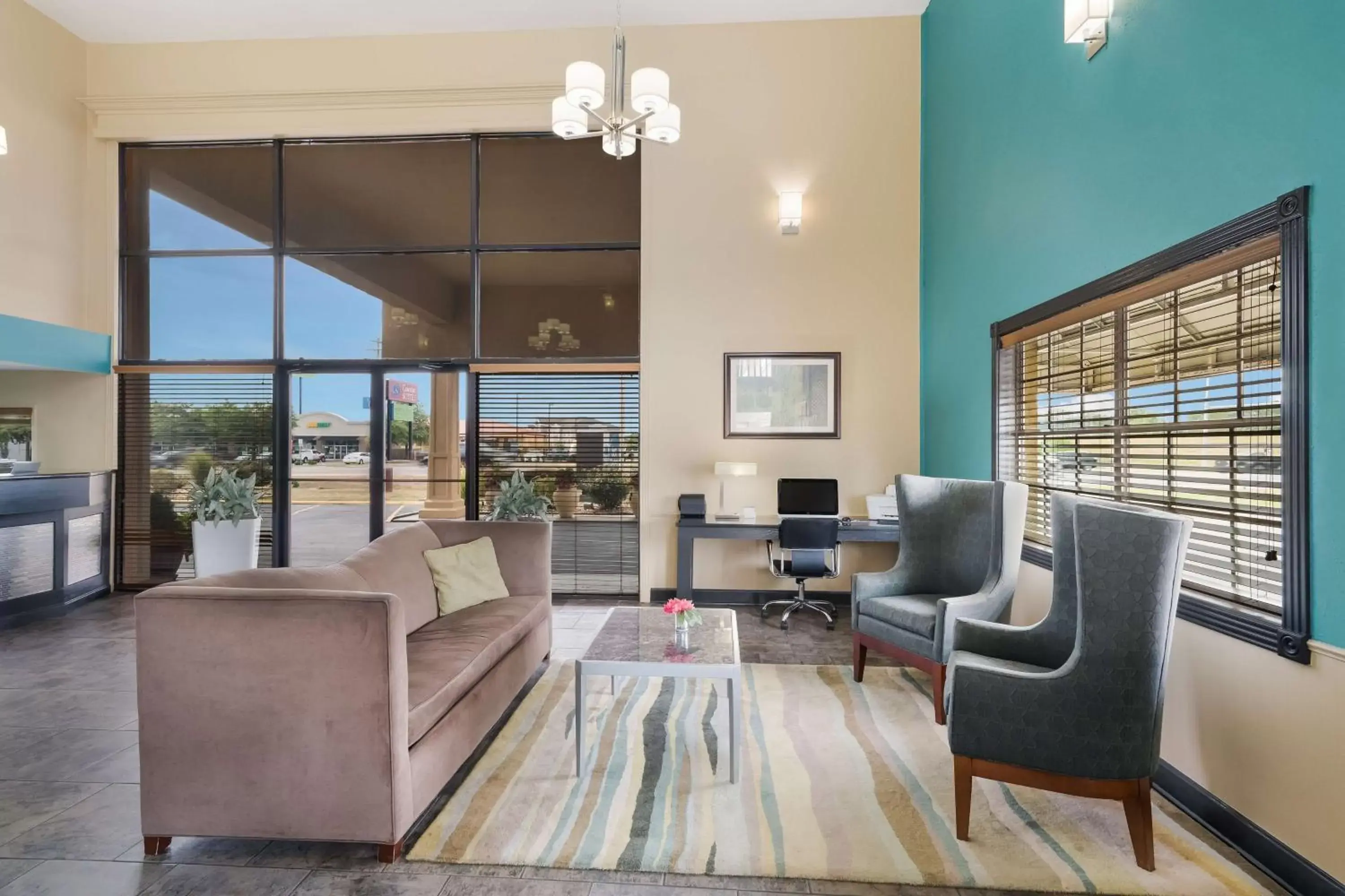 Lobby or reception, Seating Area in Best Western Conway