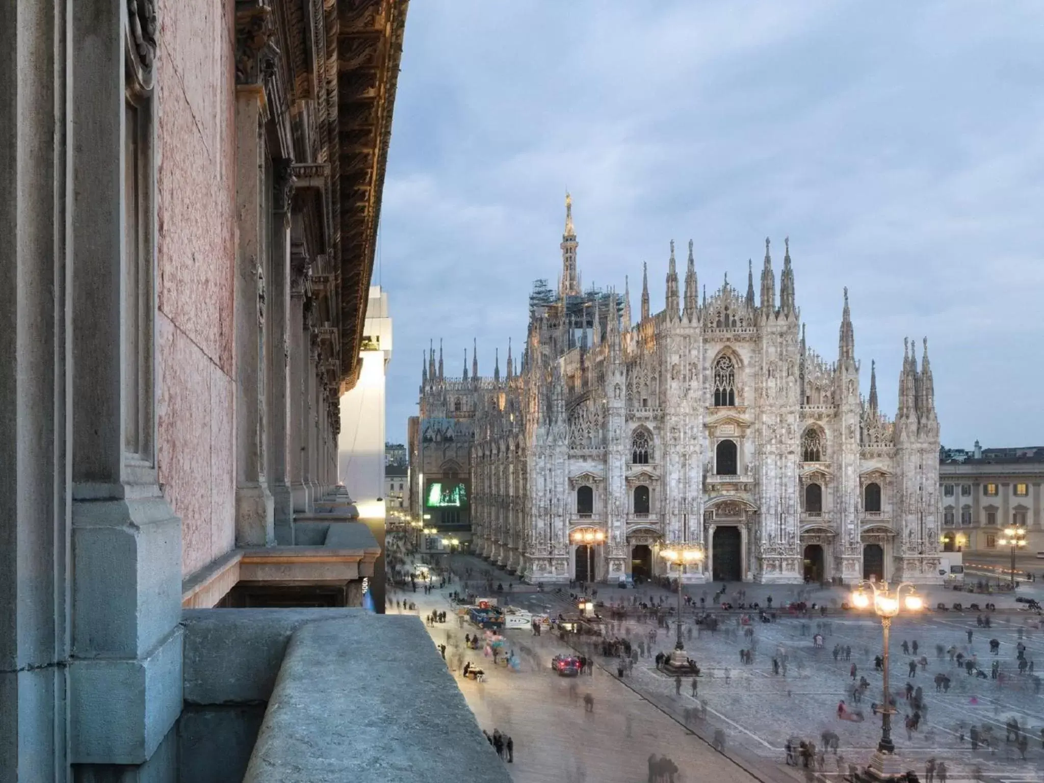 Bird's eye view in The Glamore Milano Duomo