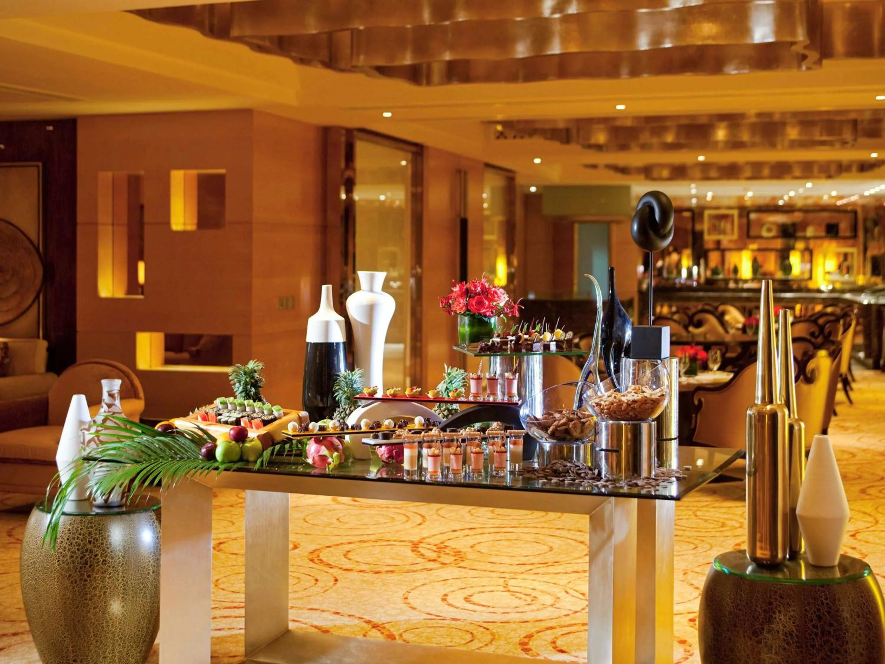 Lounge or bar in Fairmont Yangcheng Lake