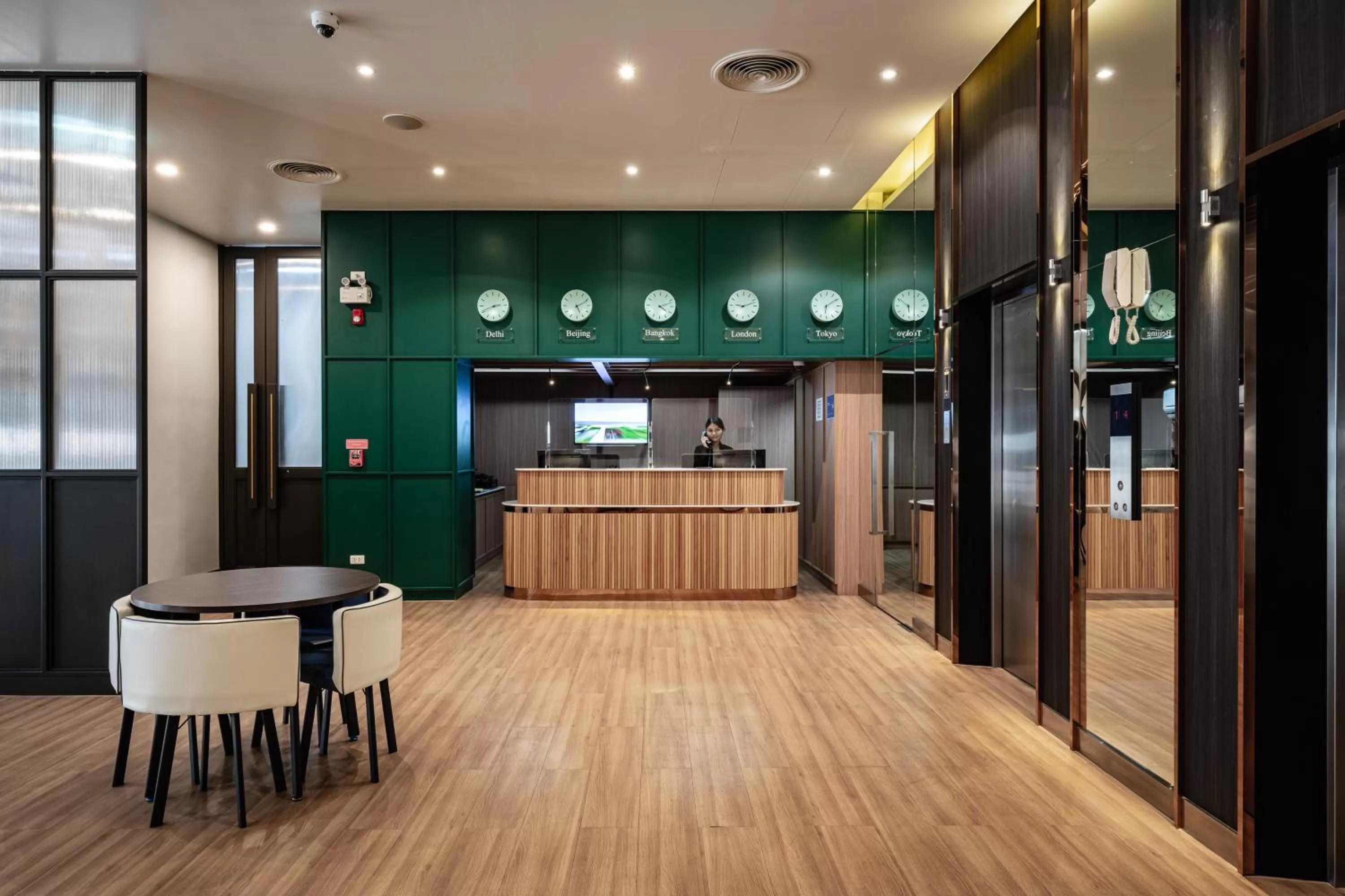 Lobby or reception in VIX Bangkok at Victory Monument